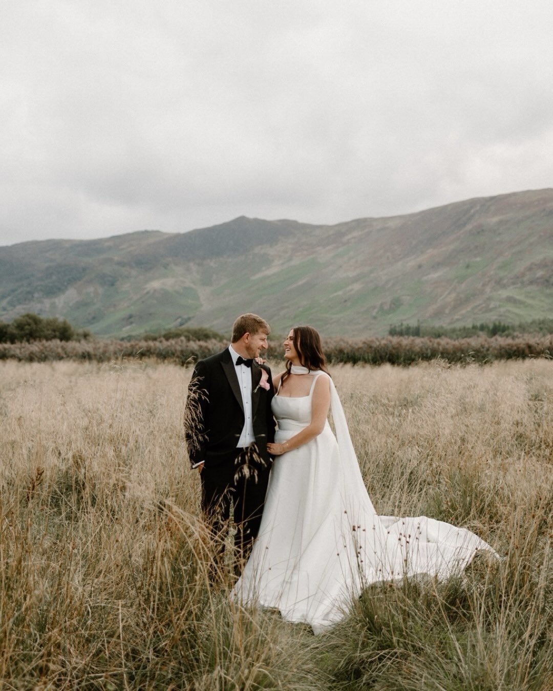 Stunning day in the Lake District with L &amp; D 💕 working alongside the gorgeous @_studioyard &amp; @kaysykaluznyj 

@amylouphotography