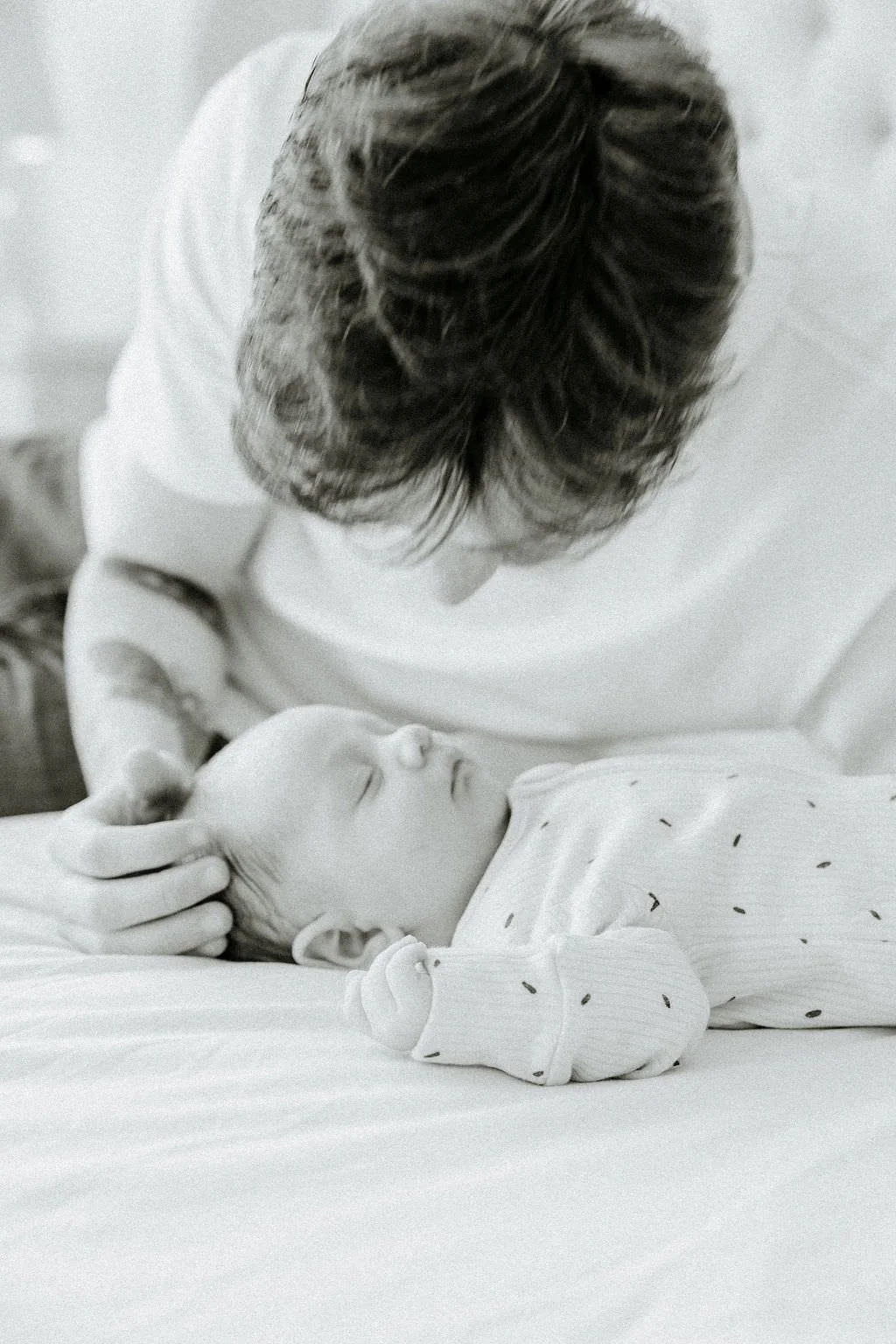 Newborn-Family-Shoot-North-Yorkshire-Northumberland-TheOlivers-AmyLouPhotography-29.jpg