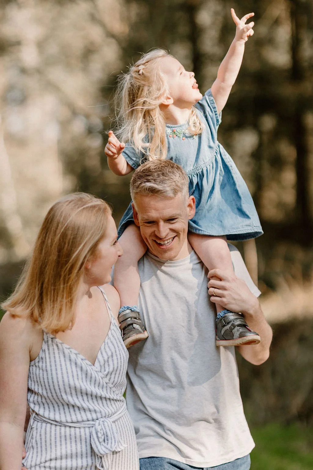 Outdoor-Family-Shoot-North-Yorkshire-Northumberland-Ian,Carys&Molly-AmyLouPhotography-7.jpg