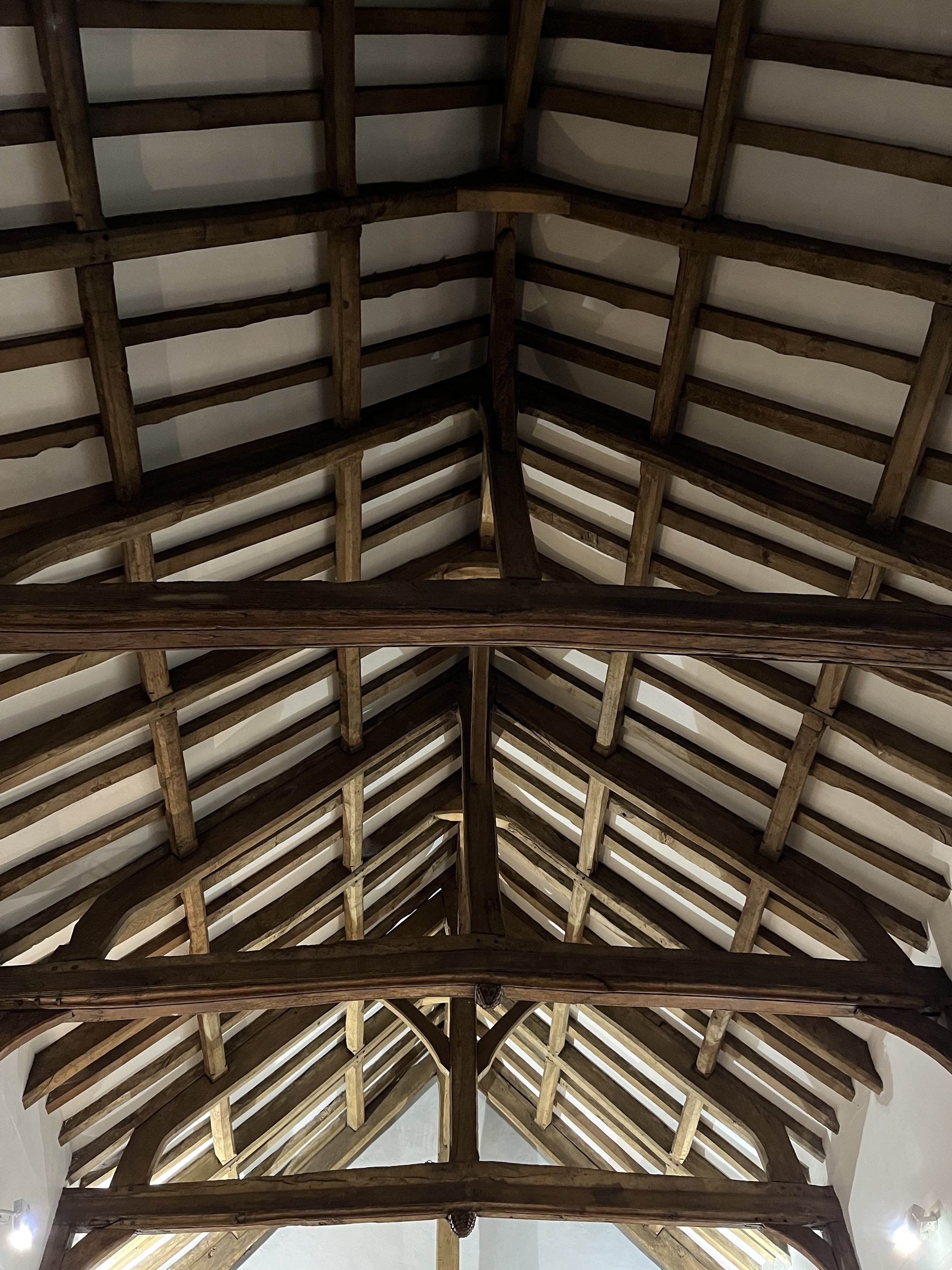 sixteenth century oak trusses discovered during twentieth century refurbishment