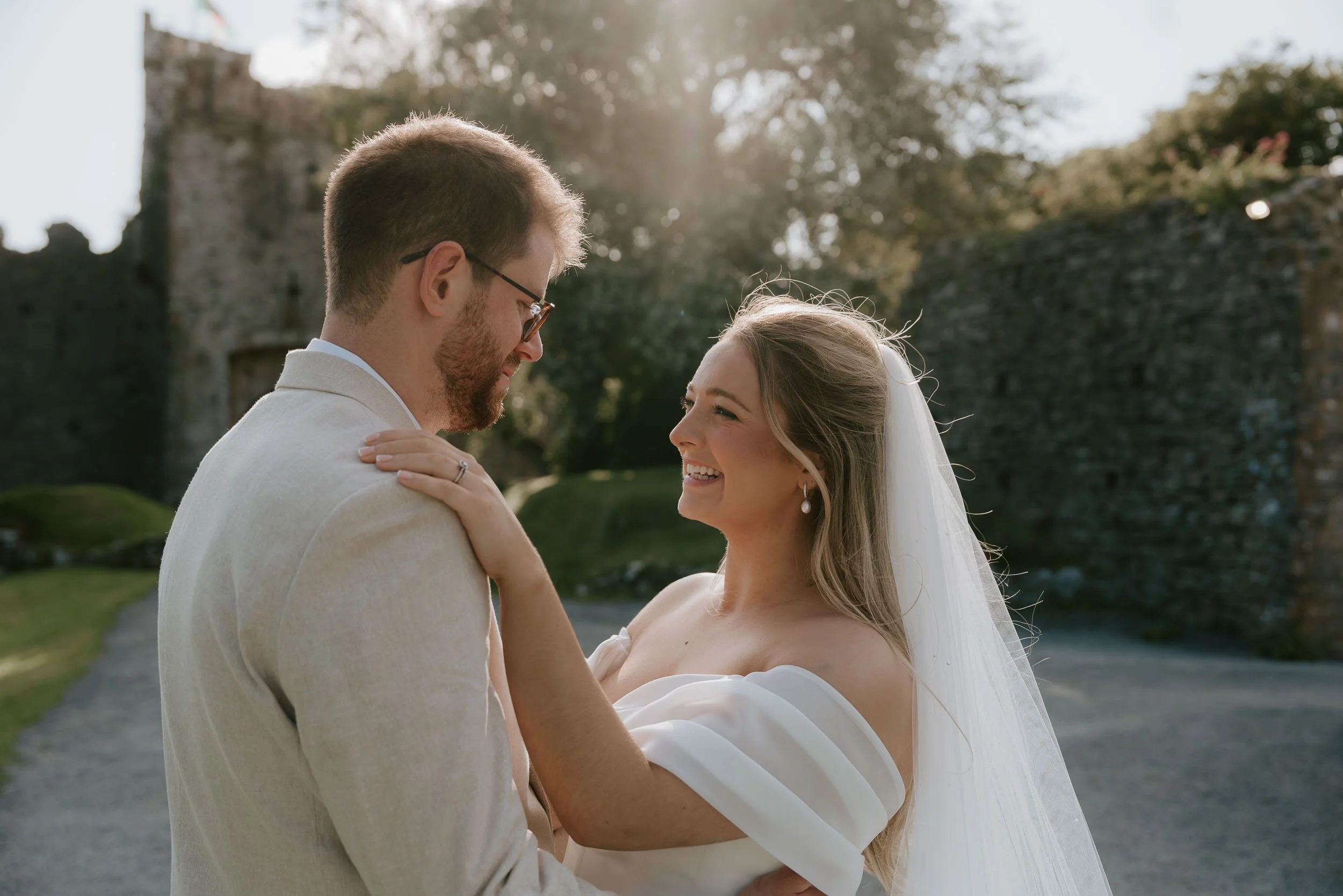 First dance wedding moment romantic couple evening reception