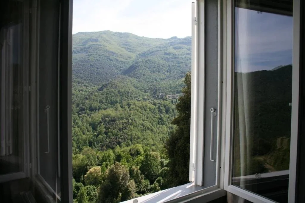 VUE CHAMBRES COTE VALLÉE