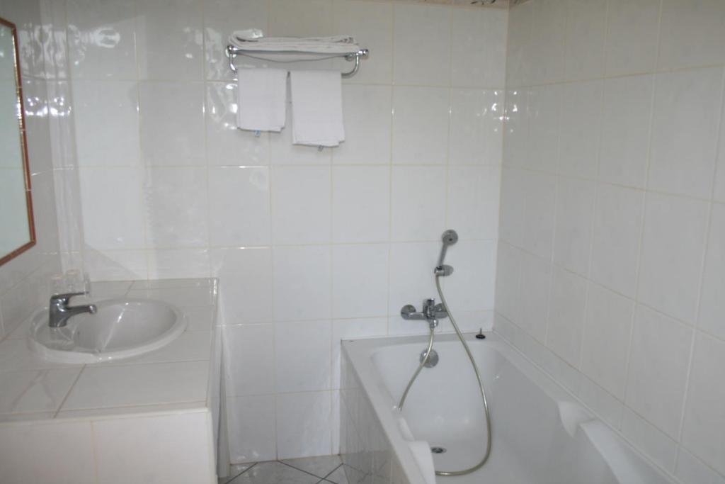 49606370.jpg