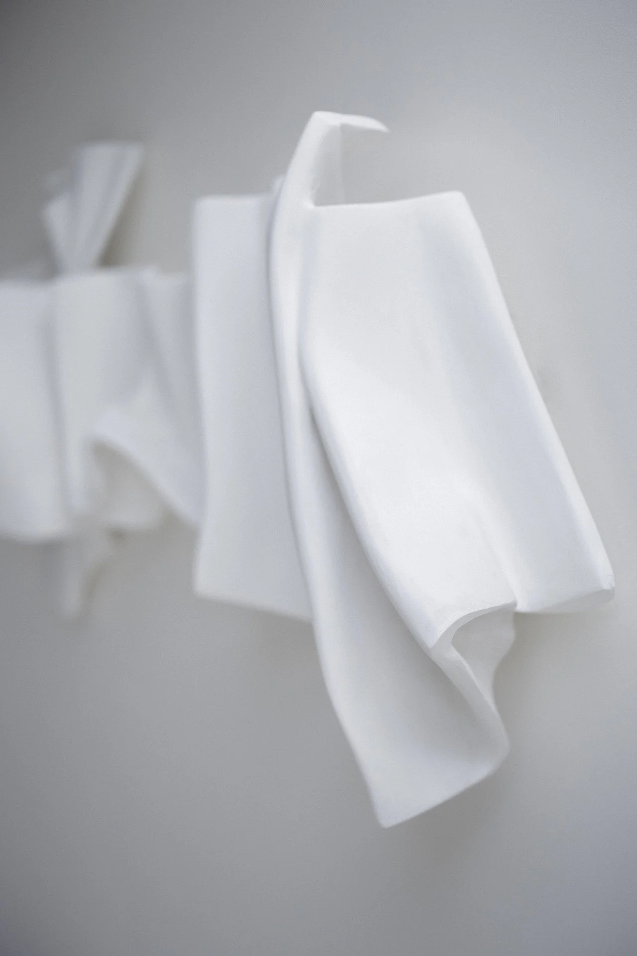 splash-fabric-plaster-sculpture-fold-close-up.jpg