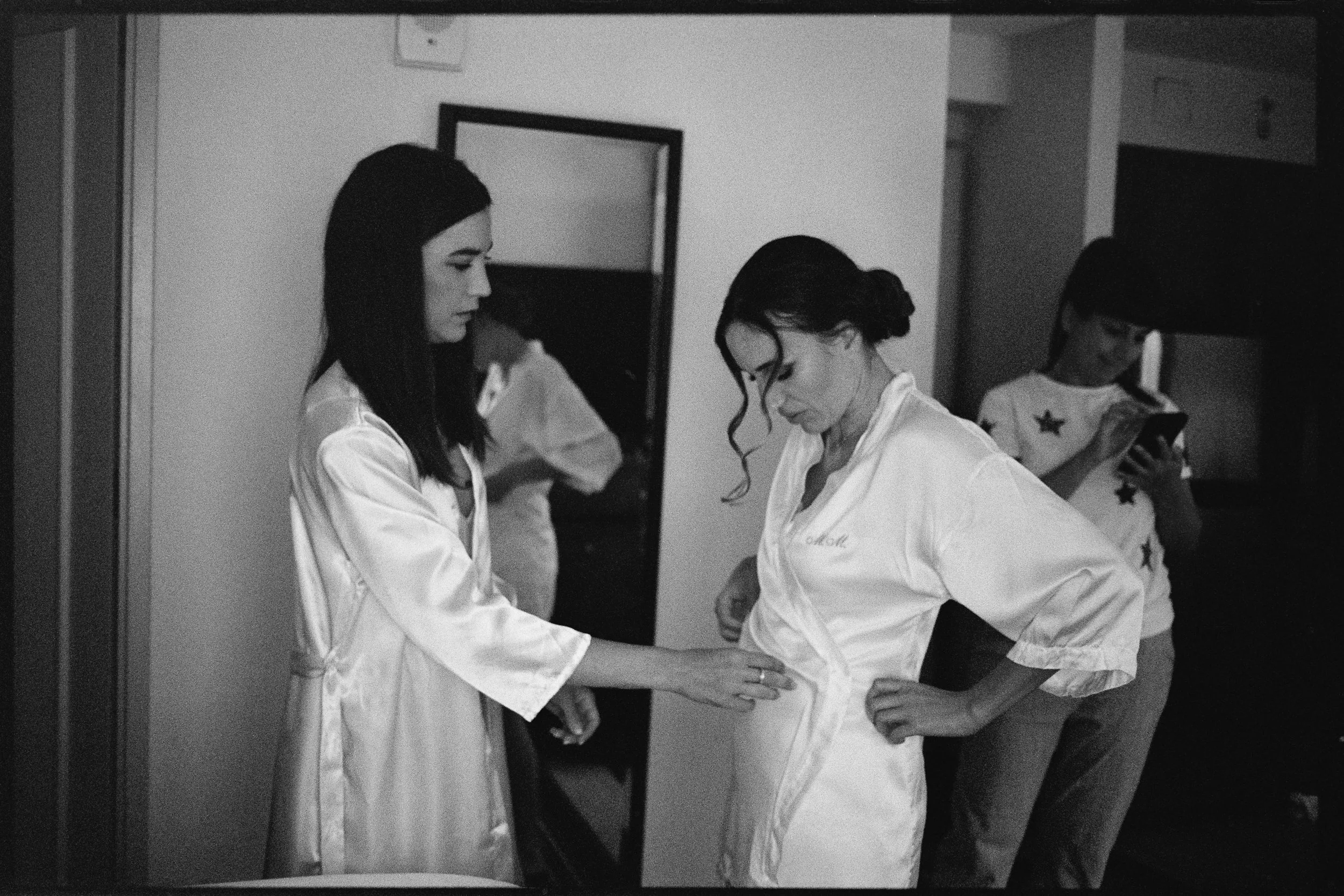1-Monica+Michele-NYC-08_12-05.jpg