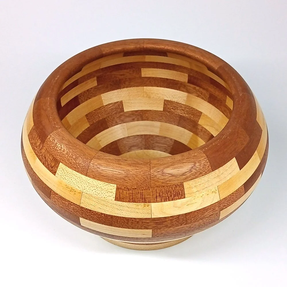 Maple and Sapele segmented vase 04.jpg