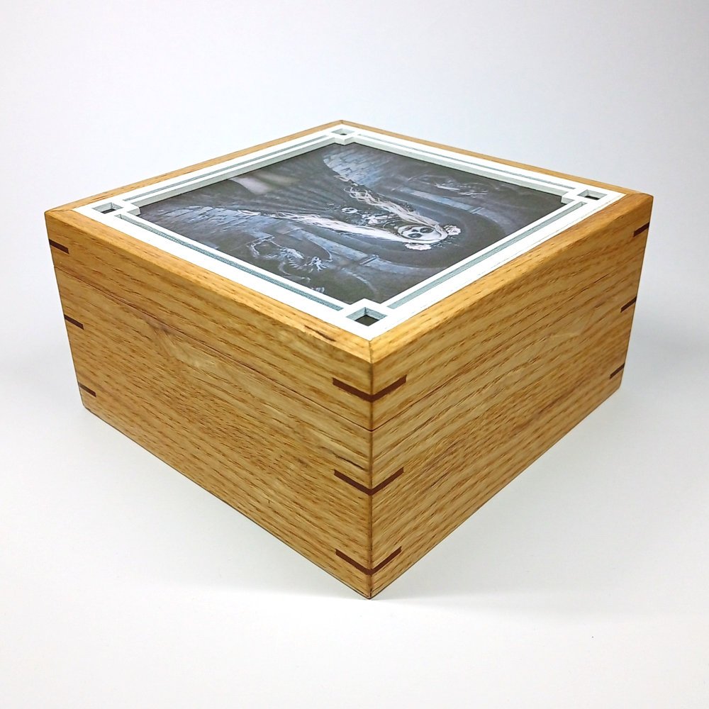 Ash keepsake box - Girl in dragon room 04.jpg