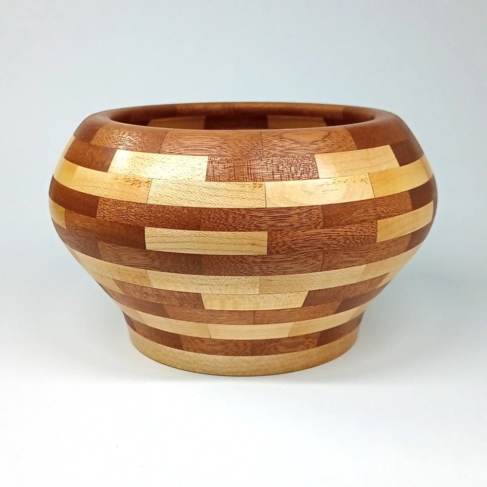 Maple and Sapele segmented vase 02.jpg
