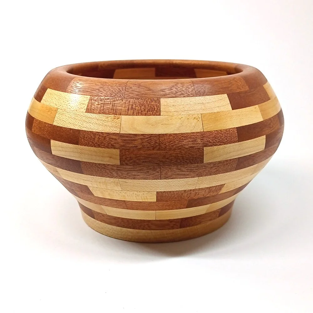 Maple and Sapele segmented vase 03.jpg