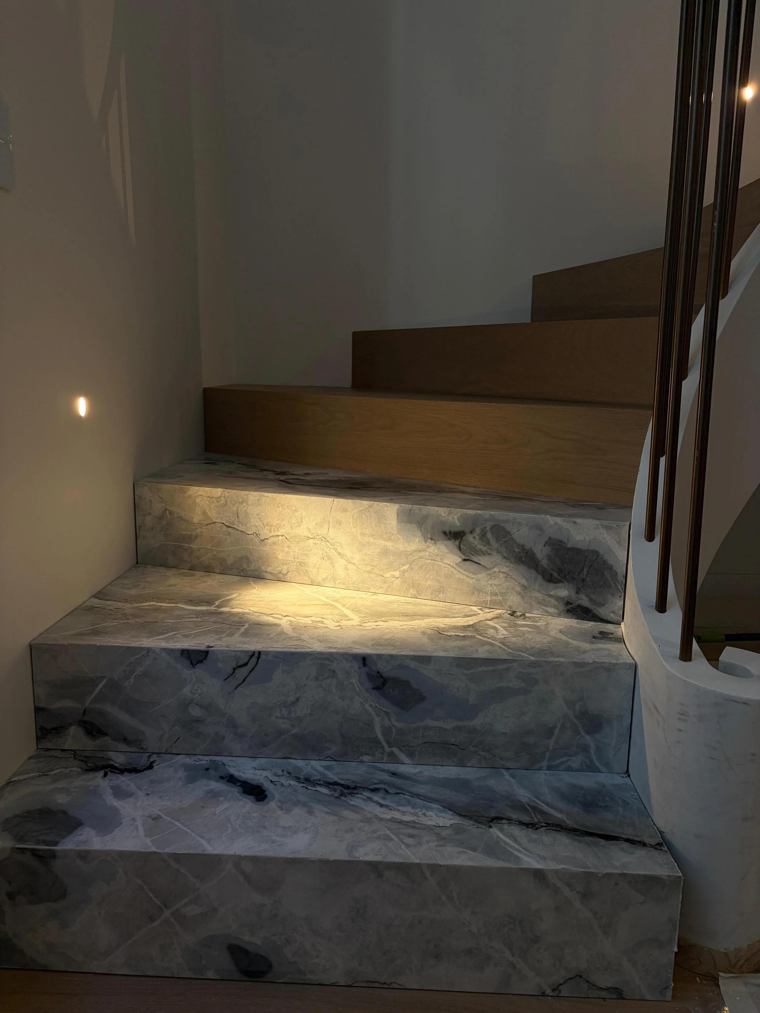 A stunning blend of stone, timber and light.

Thoughtfully designed spaces, premium finishes, and timeless architectural details brought together to create a truly elegant home.

Deep detail cleaned by BUILTEX Cleaning Group.

Book your clean through