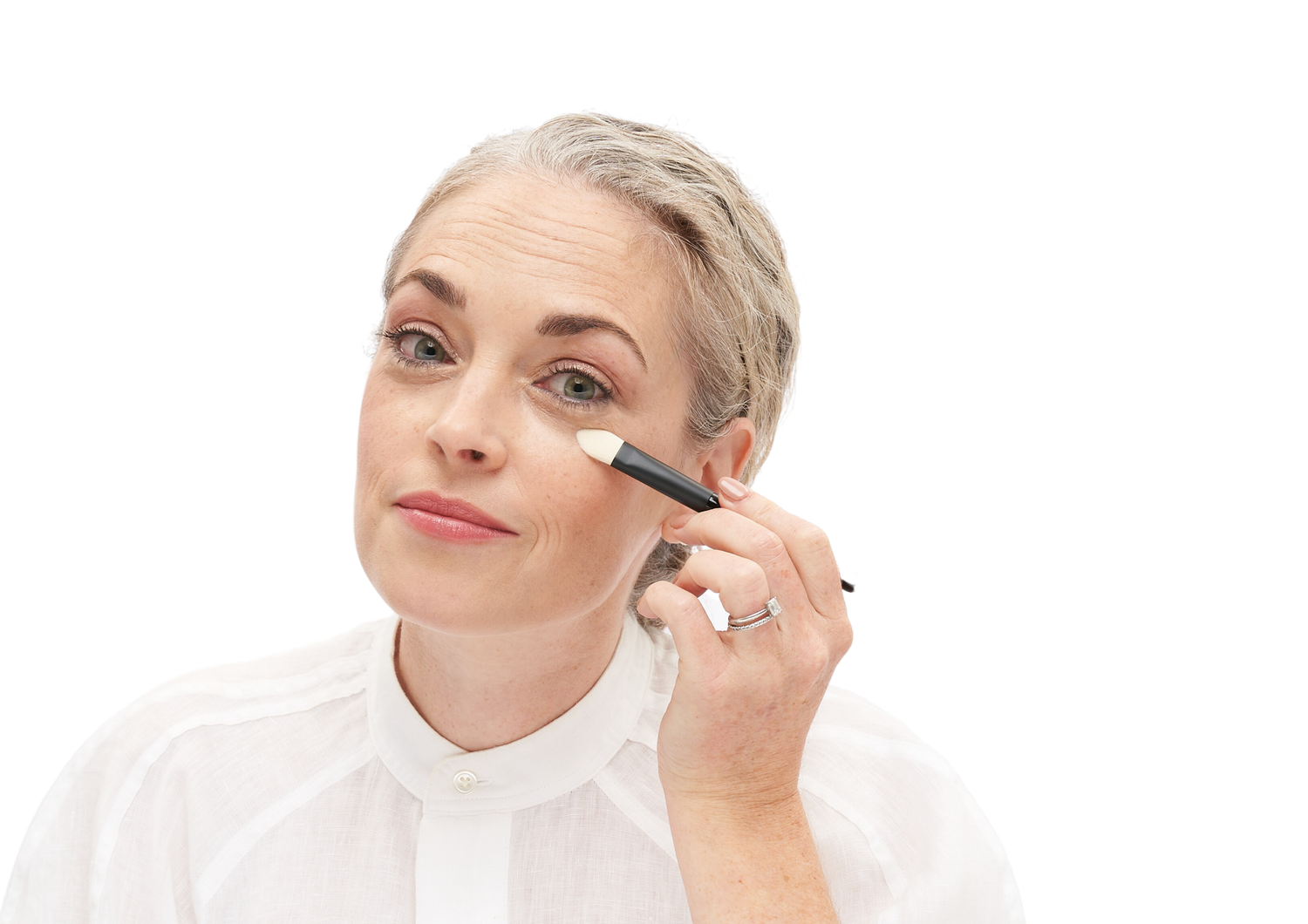 BE+A+PRO+AT+DOING+YOUR+OWN+MAKE-UP+with+truly+personalised+1+to+1+consultation.webp