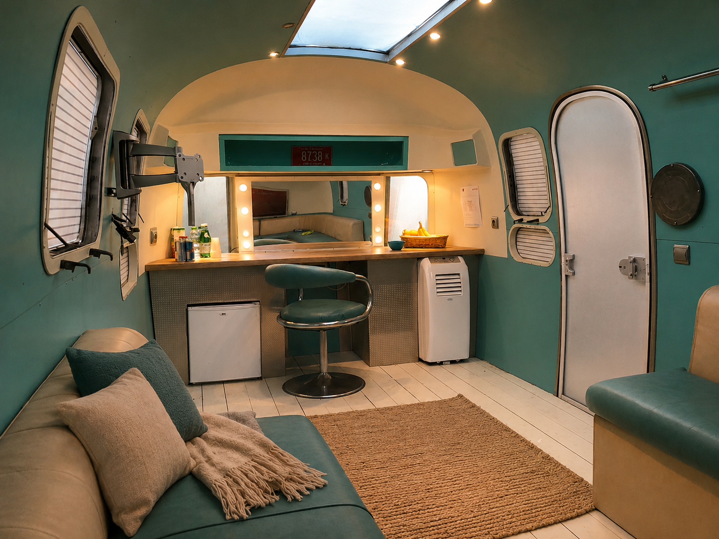 Intérieur loge intime de l'Airstream La Vagabonde 21ft — EDENSTREAM