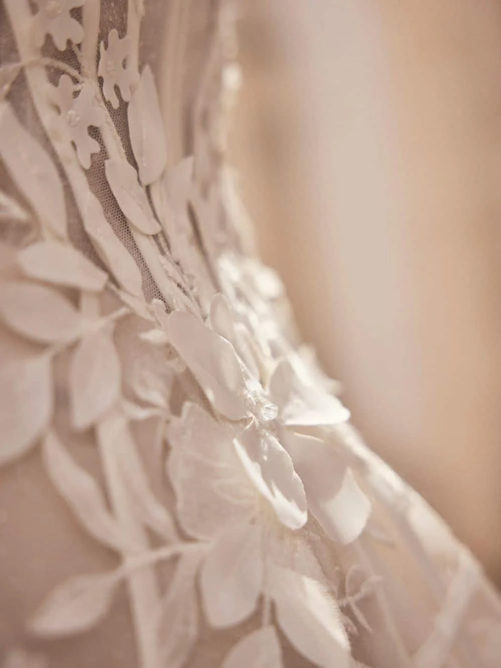close-up-back-wedding-dress-lyris-by-modeca-lux.jpg