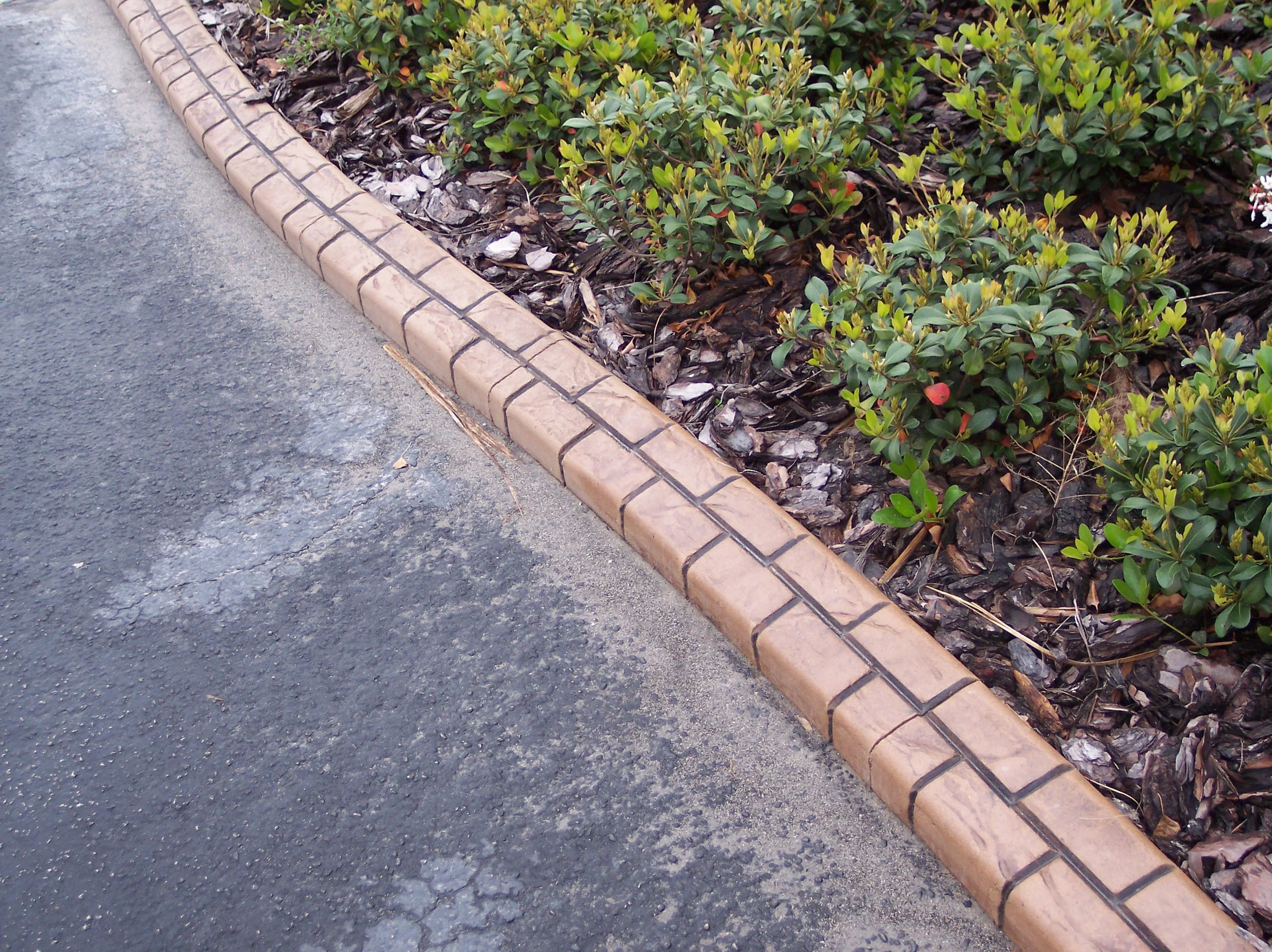 Sahara Sand - Charcoal Gray