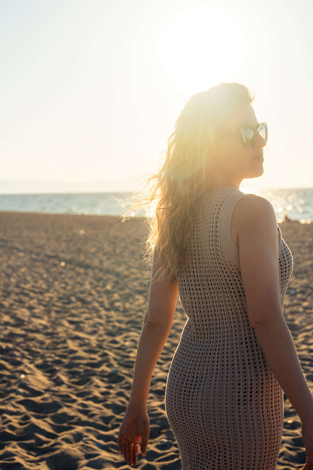 Dyo Beach-05499-retouched.png