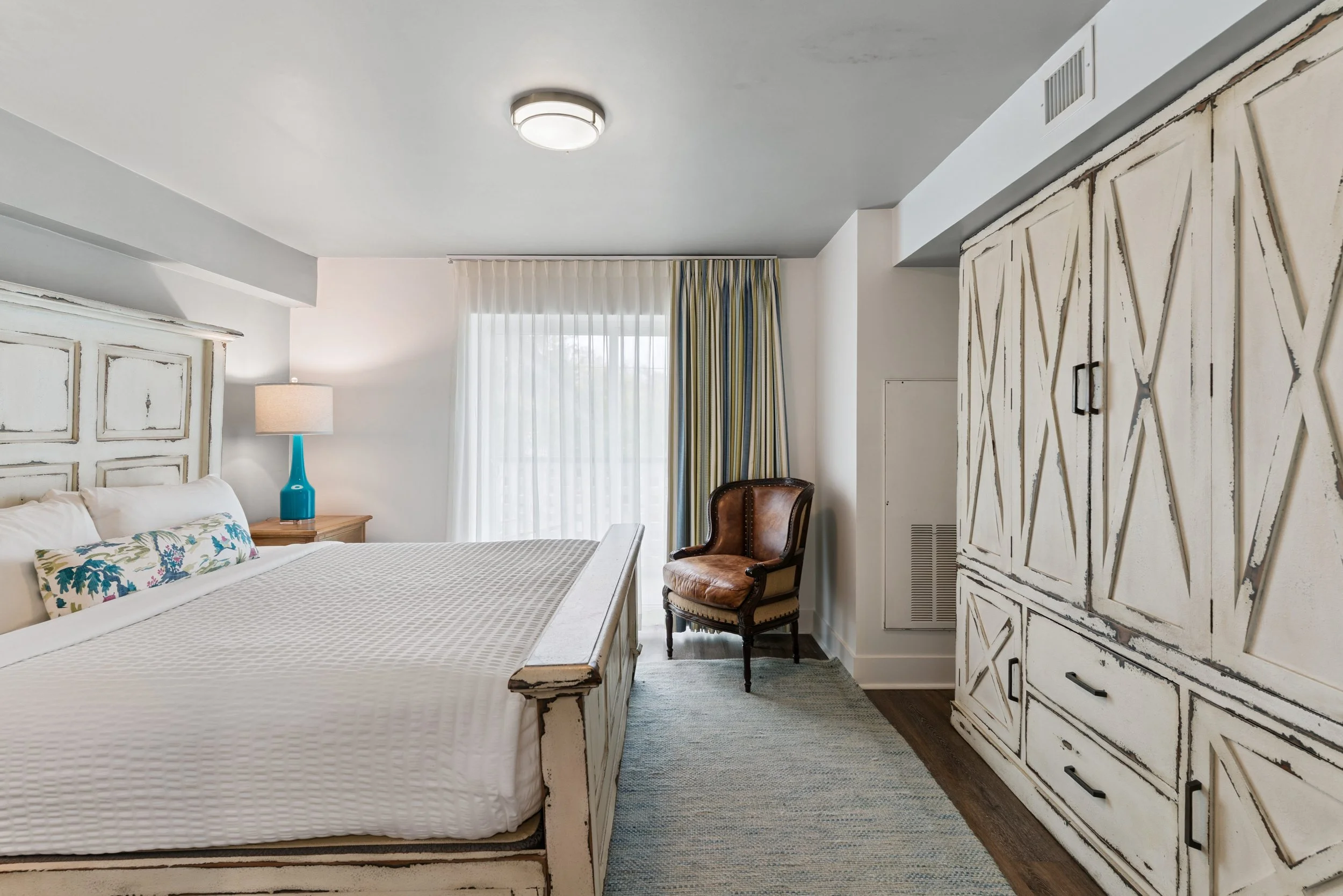 King Balcony Suite 104.13 Kameron Taylor.JPG