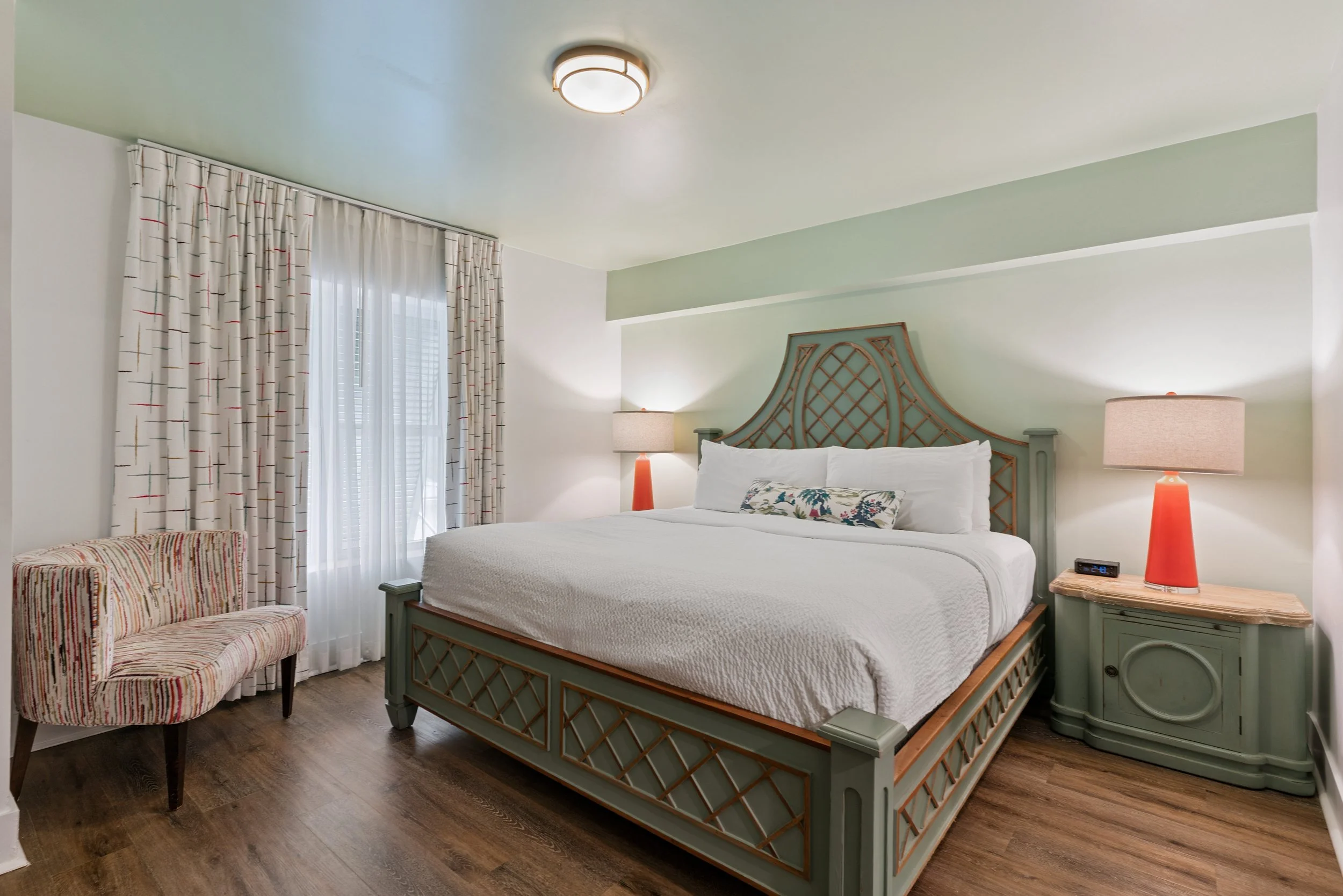 Standard Suite 307.7 Kameron Taylor.JPG