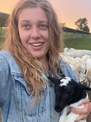 Emily Mauntel ('15)
