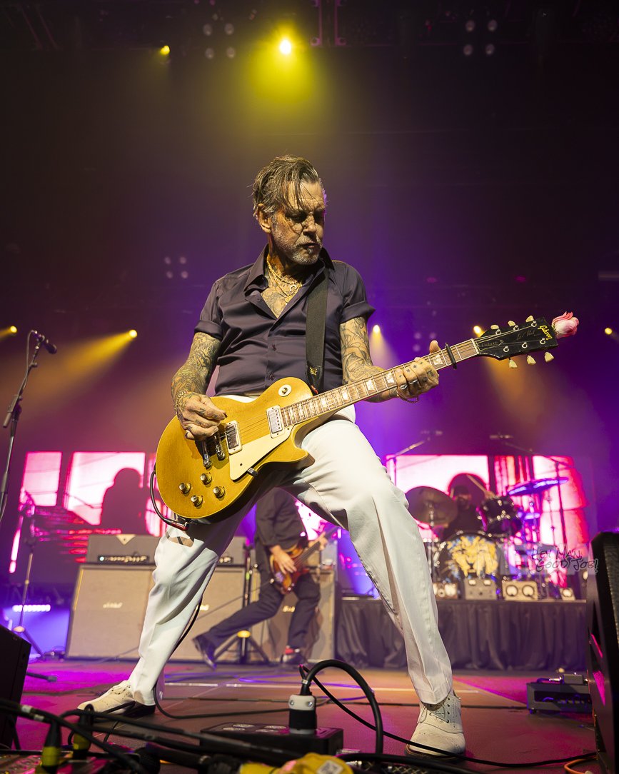Social DIstortion-09.jpg