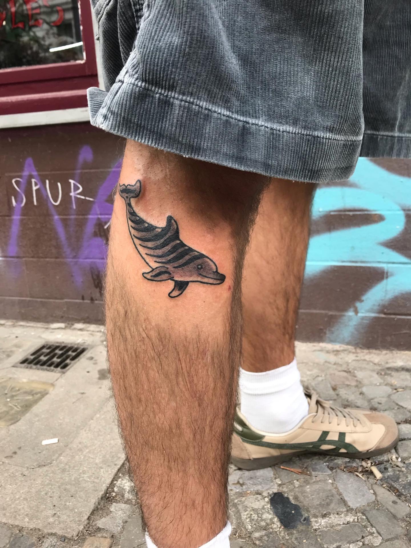 Gave a new dolphin companion to @lifelongstories 🐬 Really love this one, thank you for the trust! 
Design was picked from my flash, take a look at my highlights to checkout my designs 👀

📍Done at @hanabusaelectrictattoo 
.
.
.
.
.
.
.
.
.
.
.
#tat