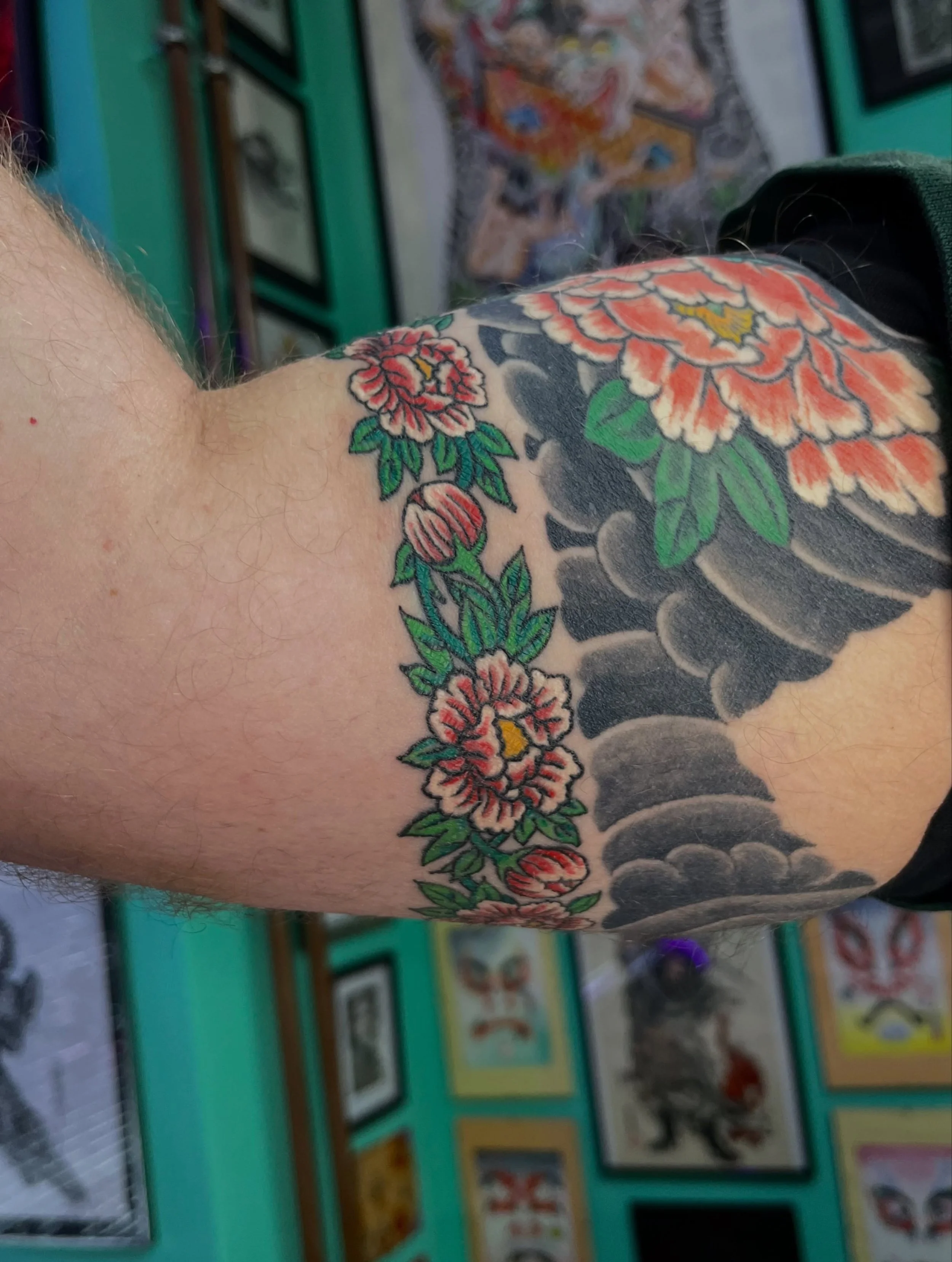 Botan bracelet for Kai-Olav, danke! 

For appointments DM or mail petter.tattoo@gmail.com