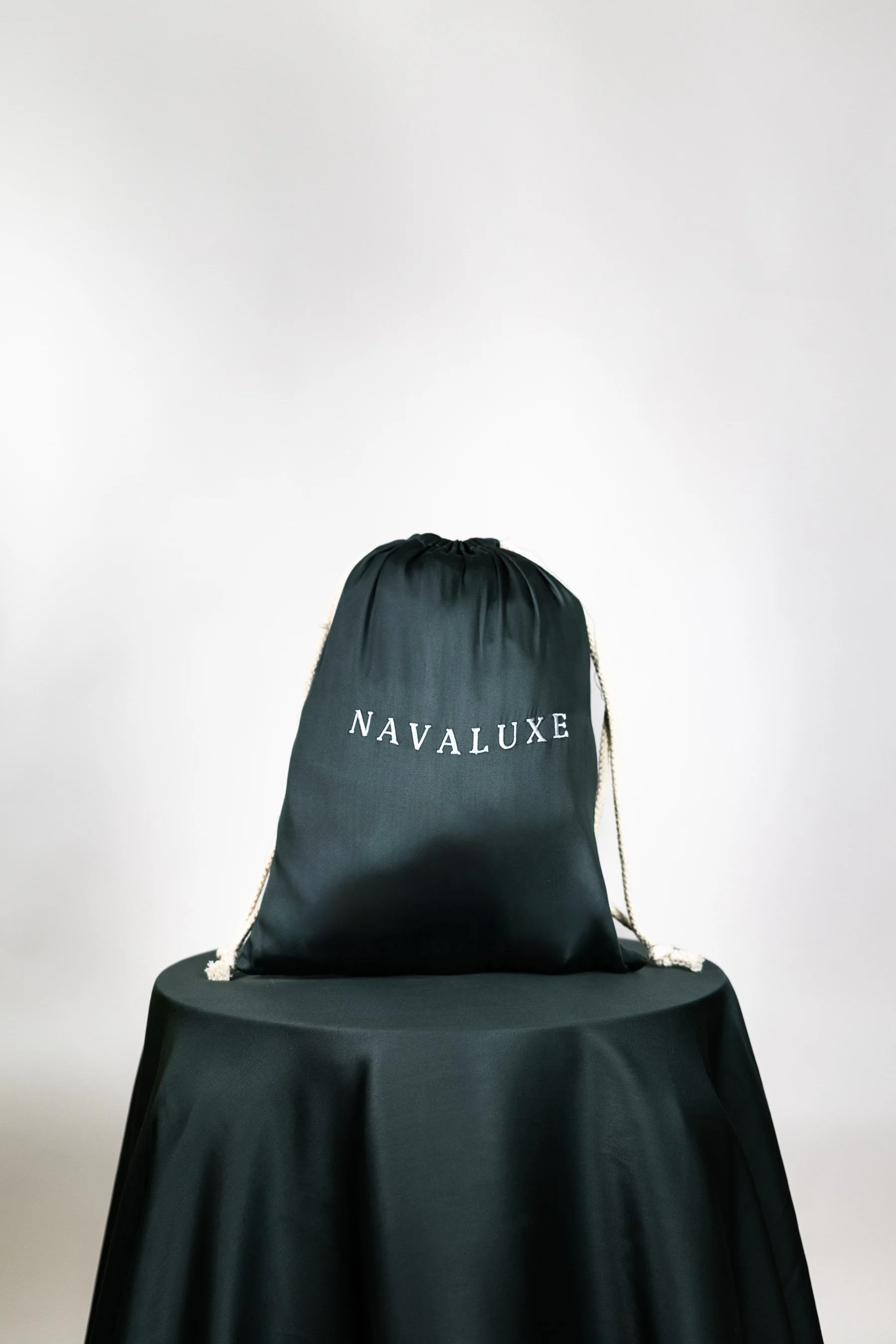 Elenoir Kosegi-Navaluxe-4788-3_IG.jpg