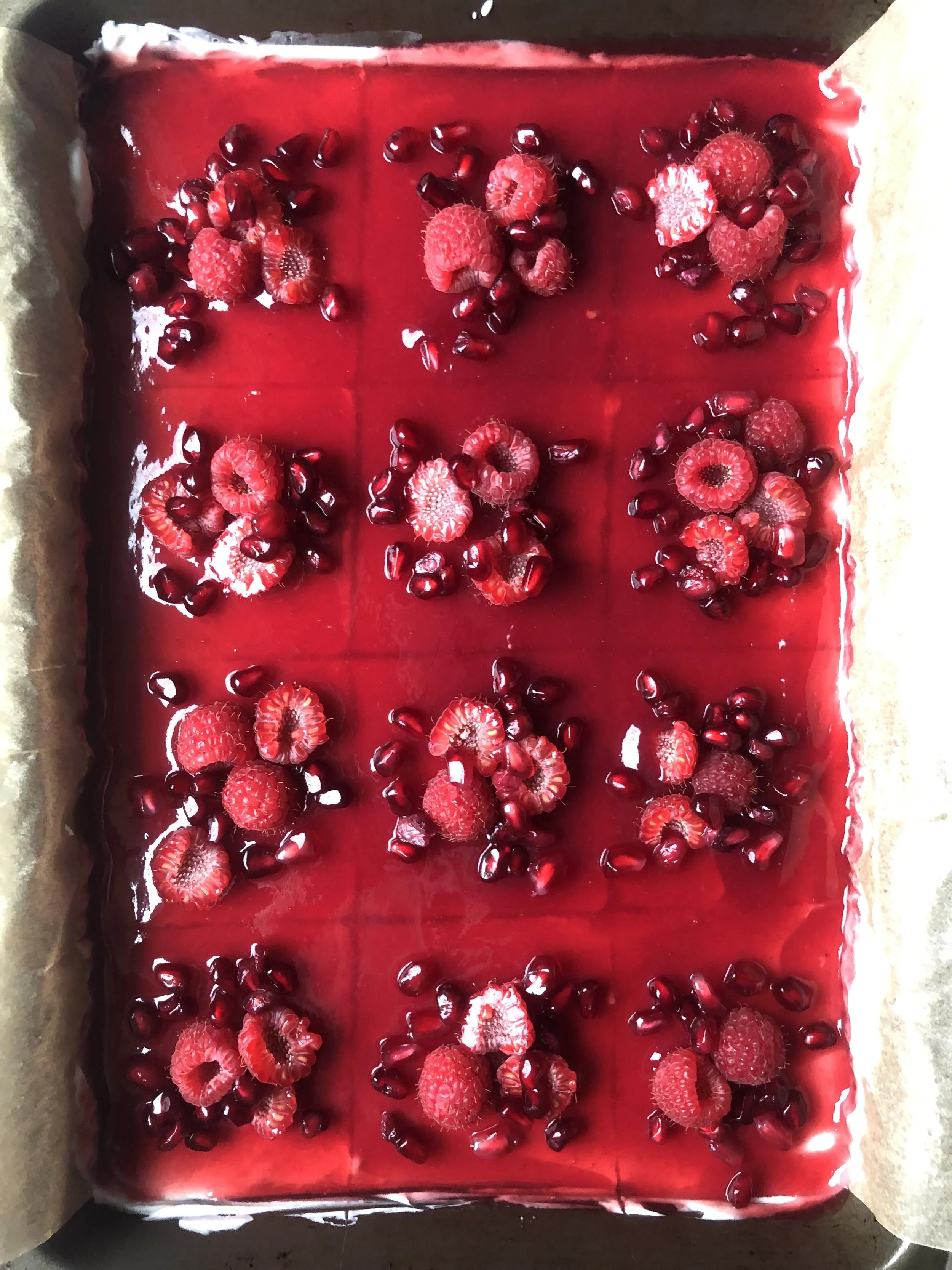 Raspberry-Pomegranate Cheesecake Bars