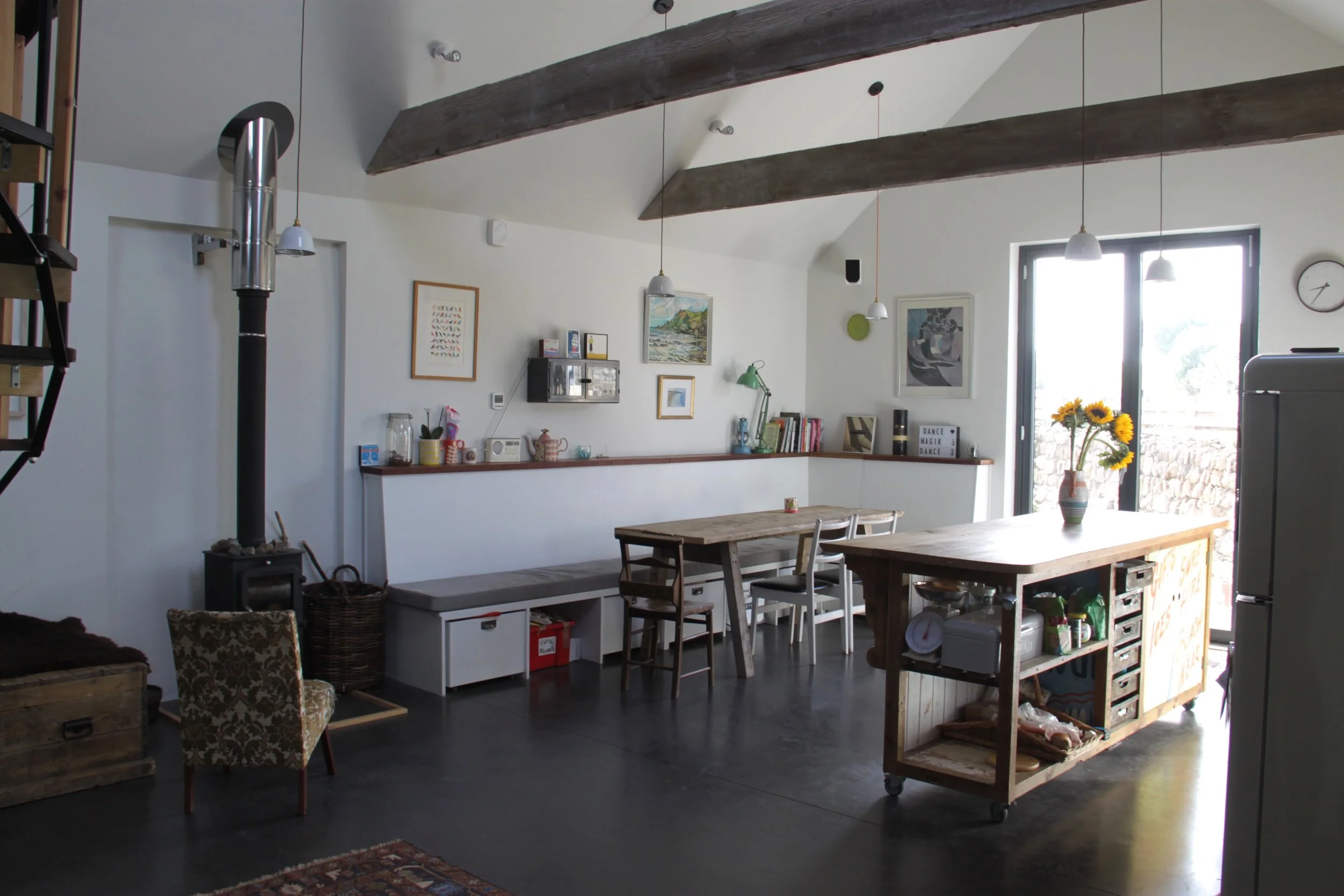 corner barn - kitchen 1.jpg