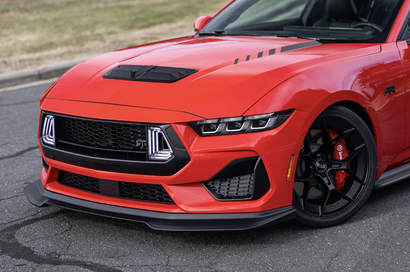 RTR Mustang Spec 2 front corner.png