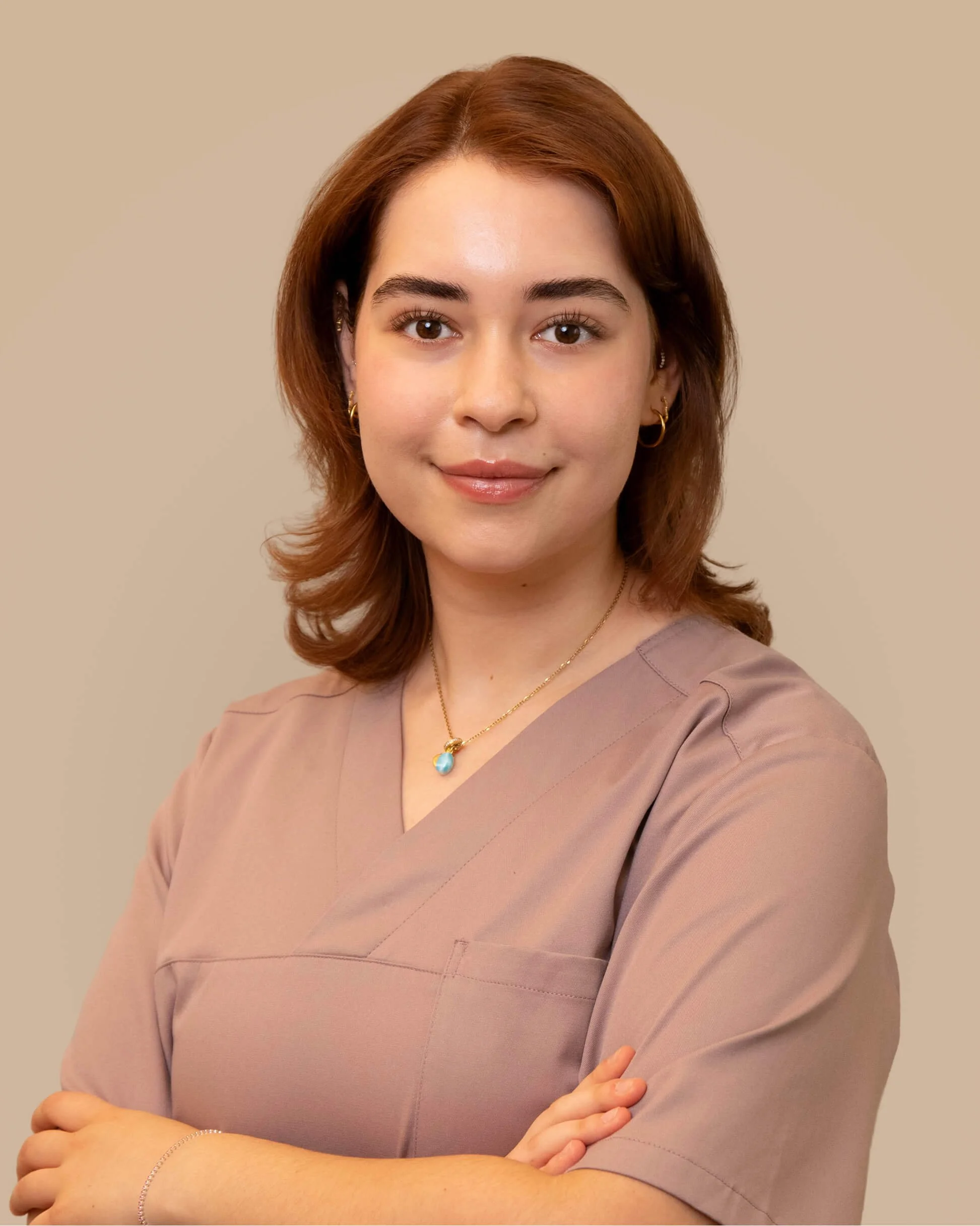 Porträt von Duygu Bükülmez, Medizinische Fachangestellte.