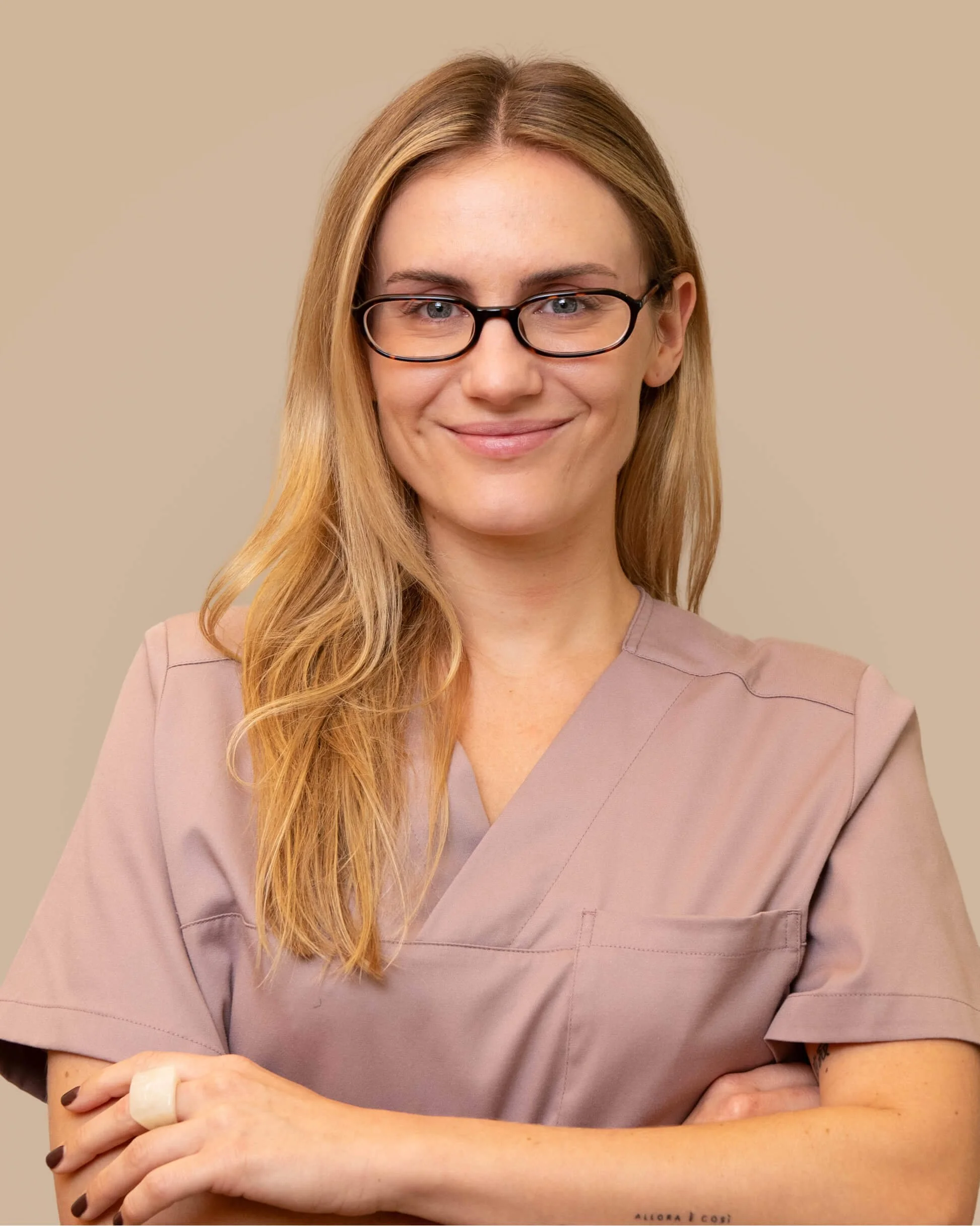 Porträt von Friederike Hein (Frizzi), Ärztin in Weiterbildung.
