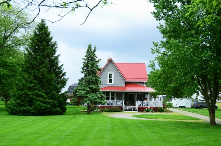 Curb appeal tips for home sellers