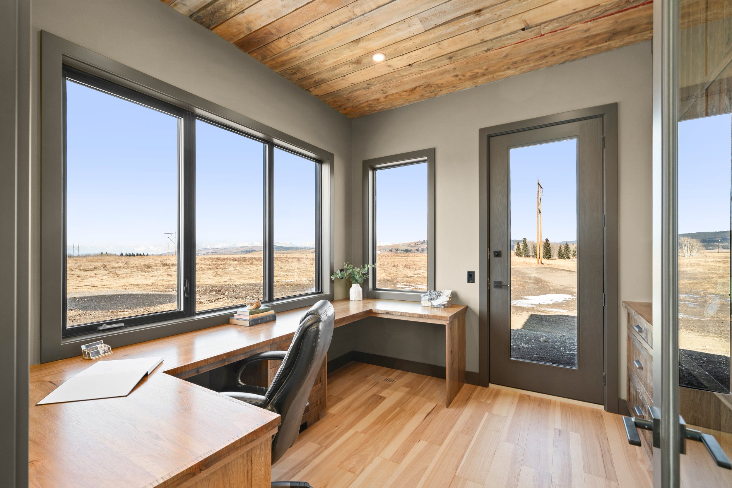 264040 RR55-Rocky View County_CaydencePhotography-6.jpg