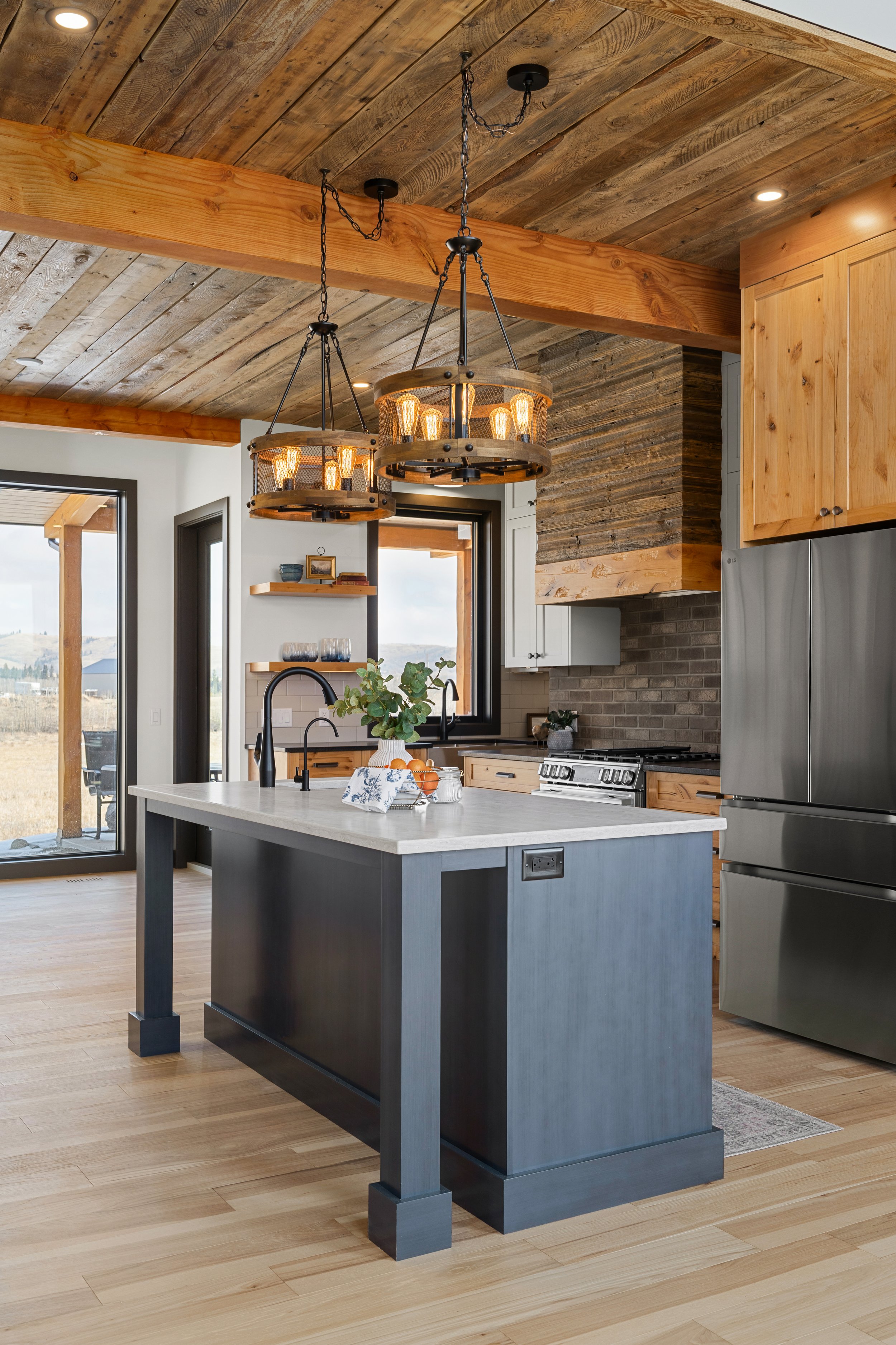 264040 RR55-Rocky View County_CaydencePhotography-12.jpg