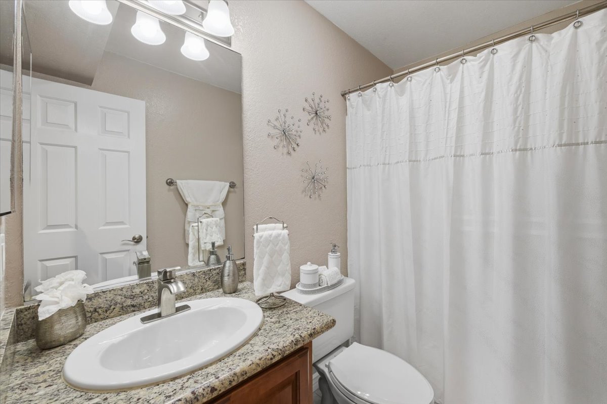 21-3605 Ash Street 7_021.jpg