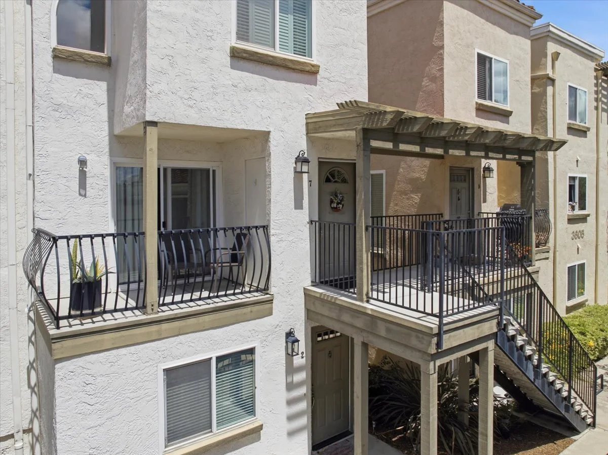 01-3605 Ash Street 7_001.jpg