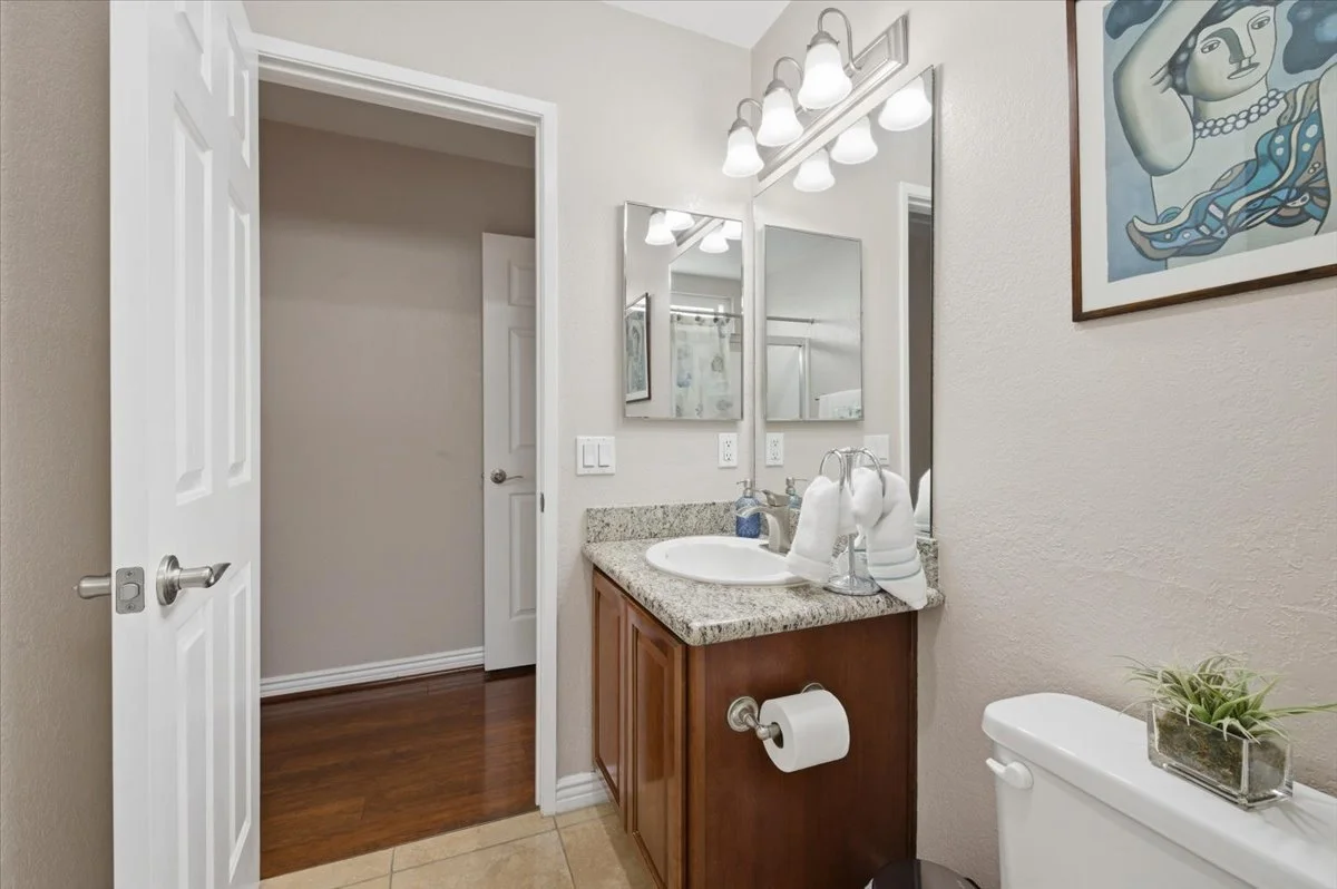 31-3605 Ash Street 7_030.jpg
