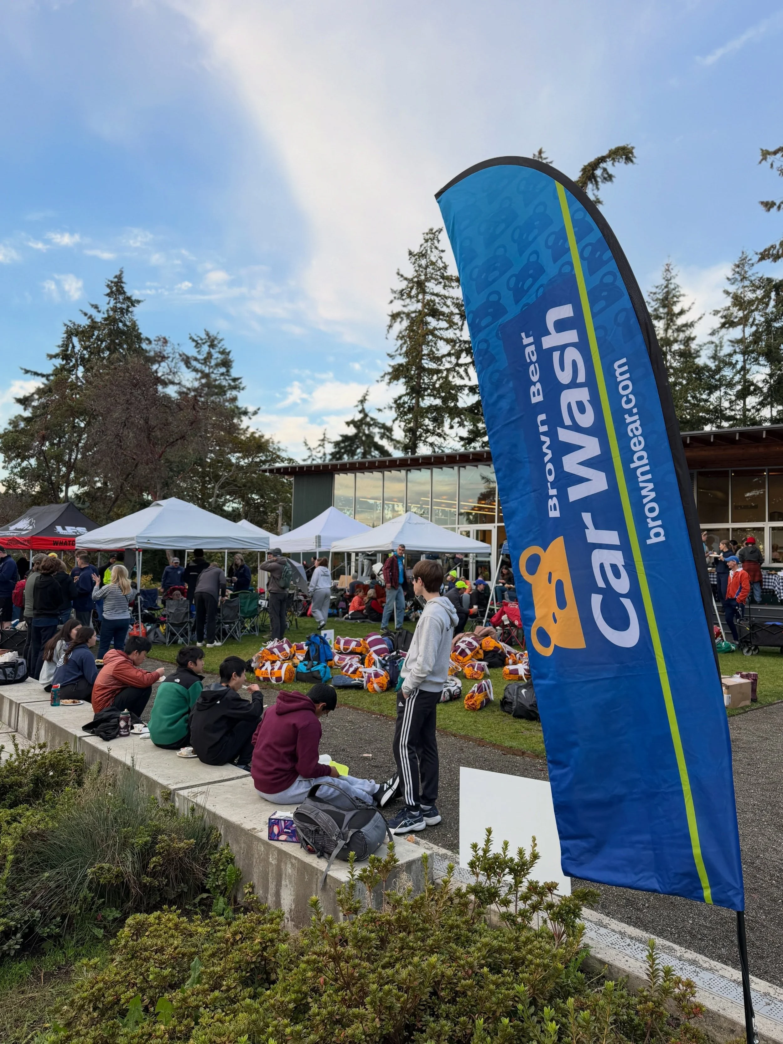What a day! It was a gorgeous day both on and off the water with some great racing! Big thank you to all our participating teams and our sponsor @brownbearcarwash! More pics coming! 💛🐻💙