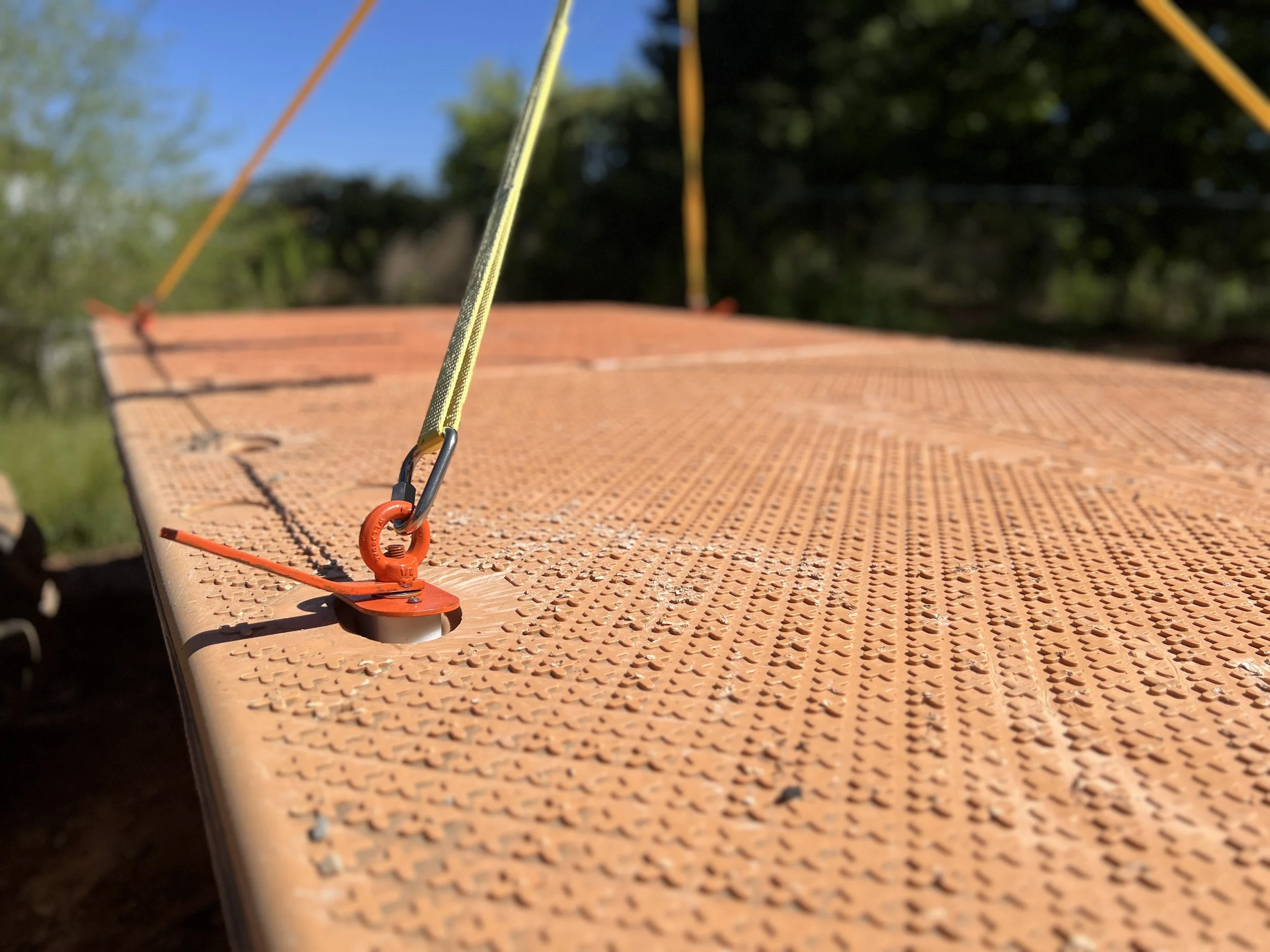 Mat Hoist Lock4.jpg