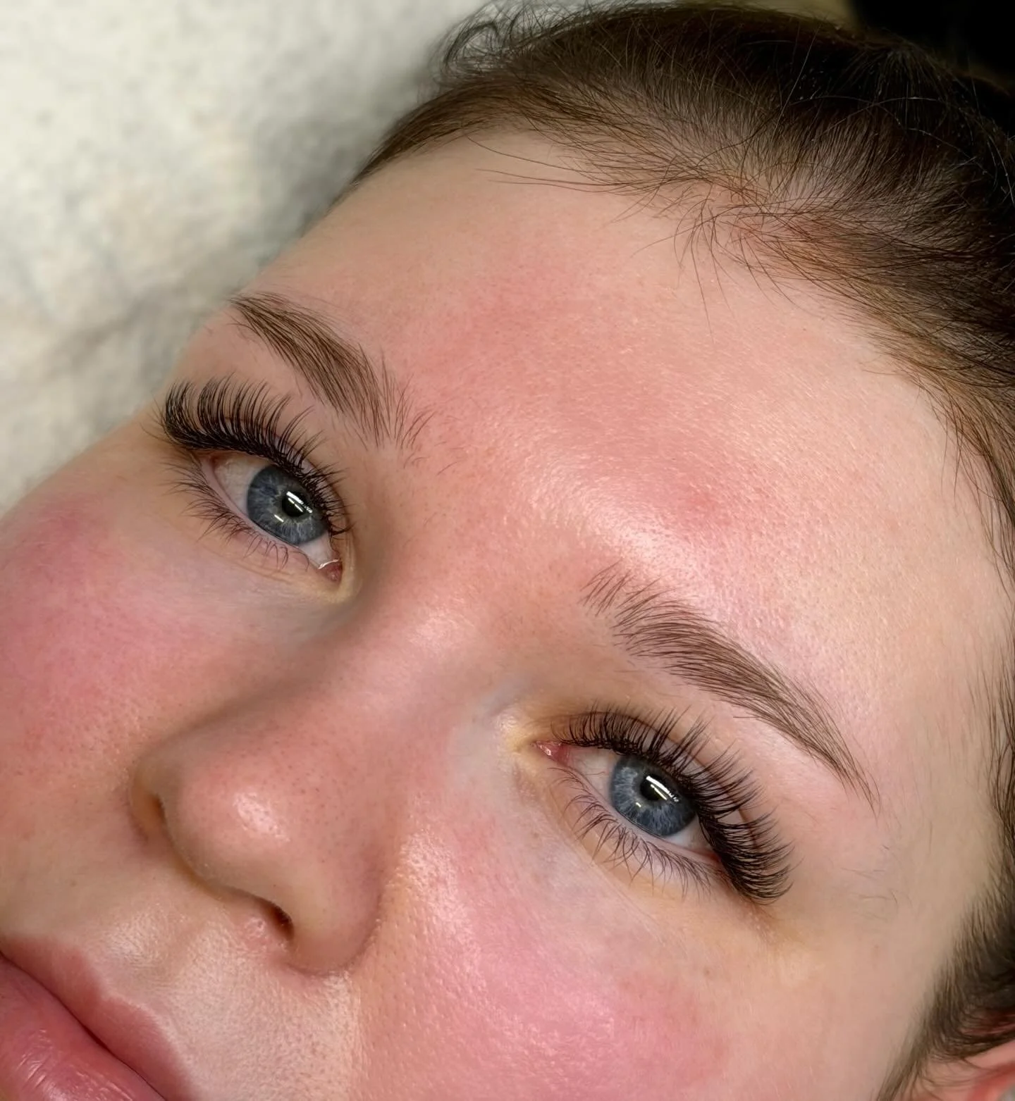 Light angel lash 🤍

Tekij&auml;: Milja