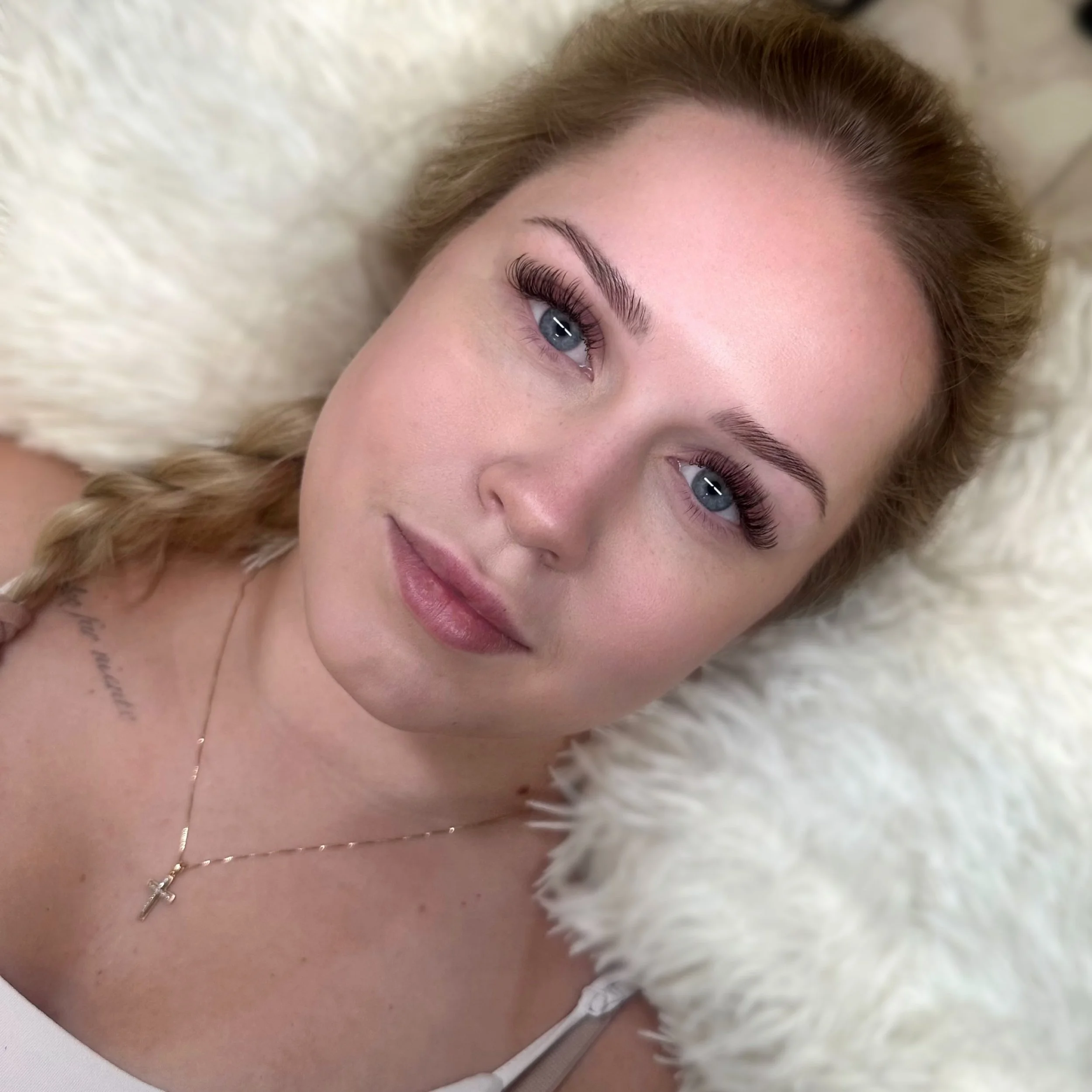 Ripsienpidennykset on t&auml;ydellinen tapa helpottaa arkea ja s&auml;&auml;st&auml;&auml; aamulla aikaa. Varataanko sullekkin aika? 🤎✨

Tekij&auml;: Sara

#ripsettampere #wetlashtampere