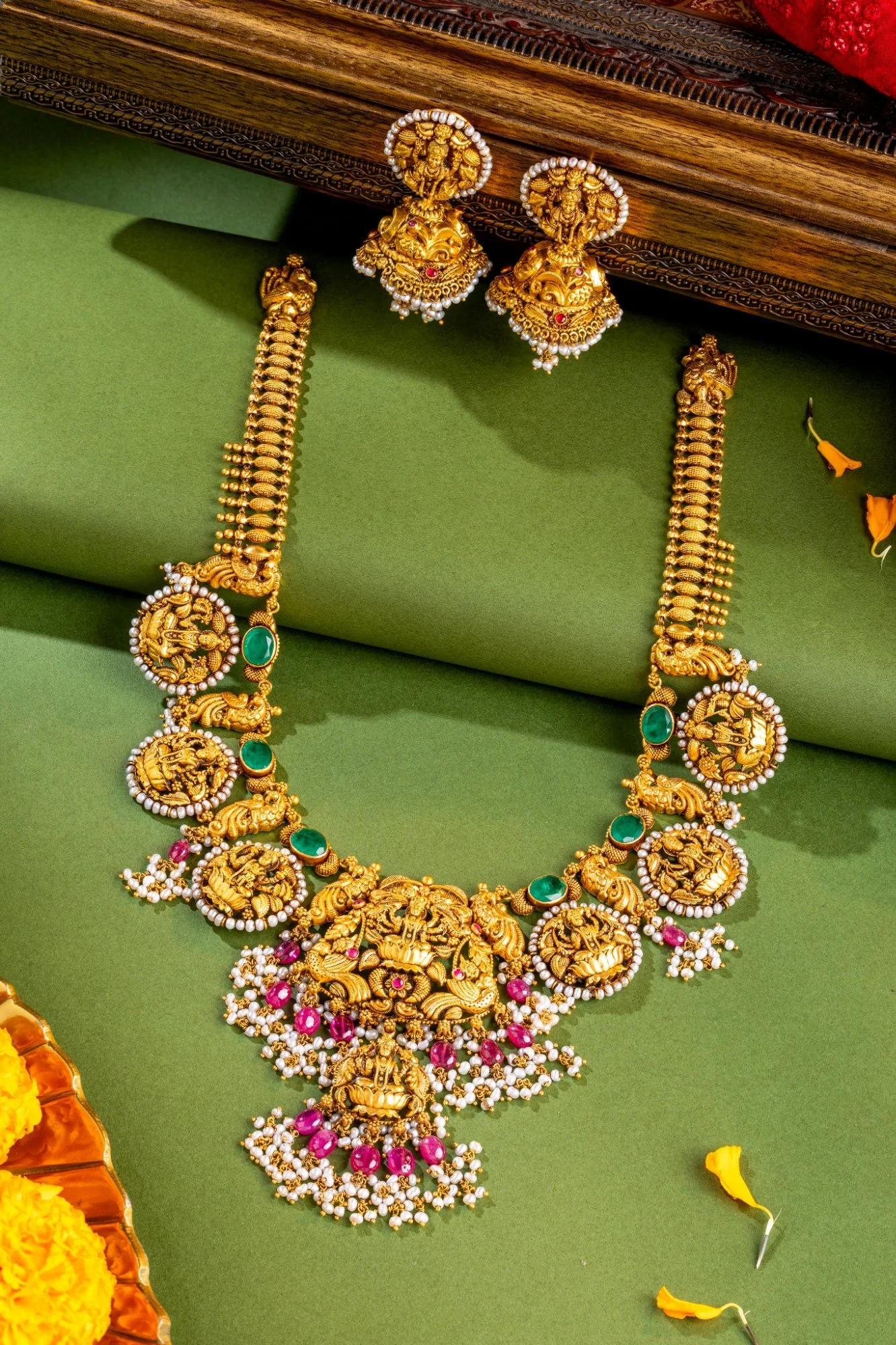 Long Necklaces (Haram): Layering and Proportions