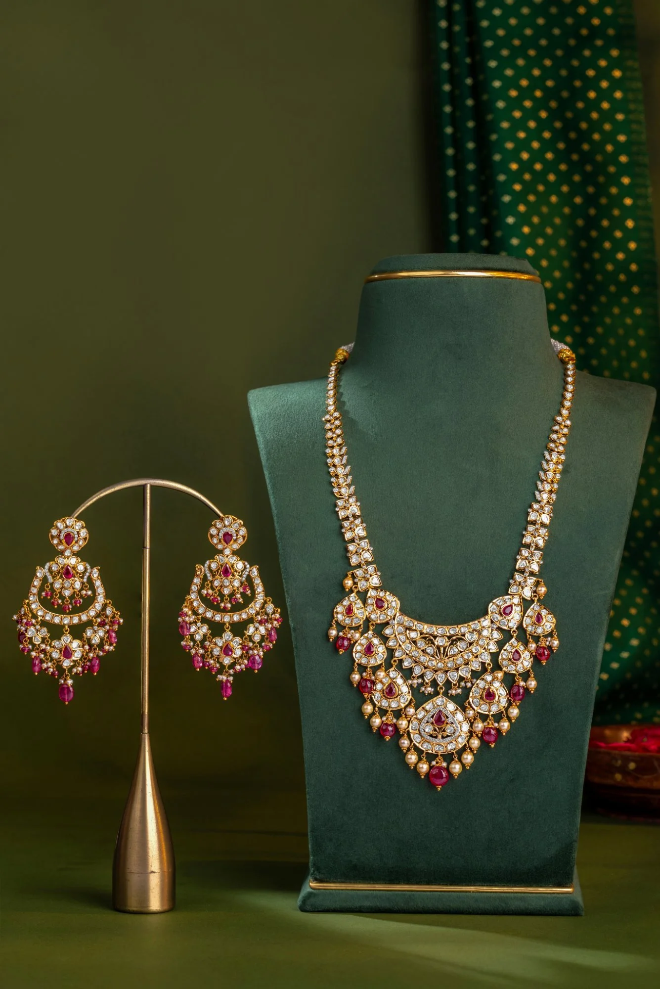 Chandbali Earrings: The Hyderabadi Icon Explained