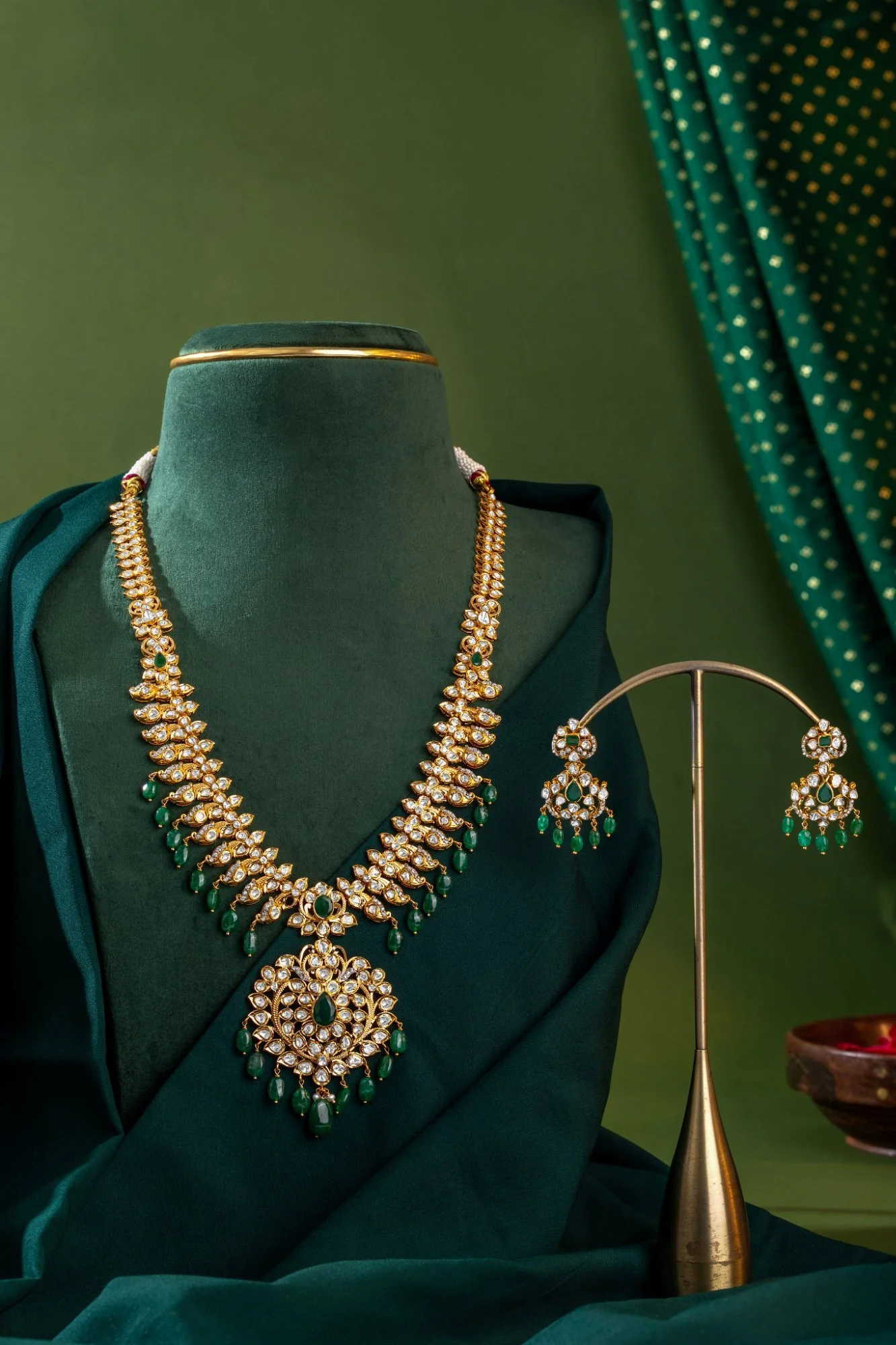 The Language of Hyderabadi Jewellery: A 40-Term Glossary