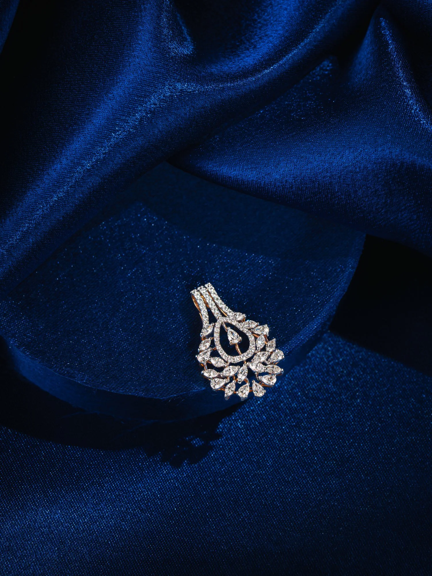 Everyday Lightweight Gold Jewellery for Office and Daily Wear