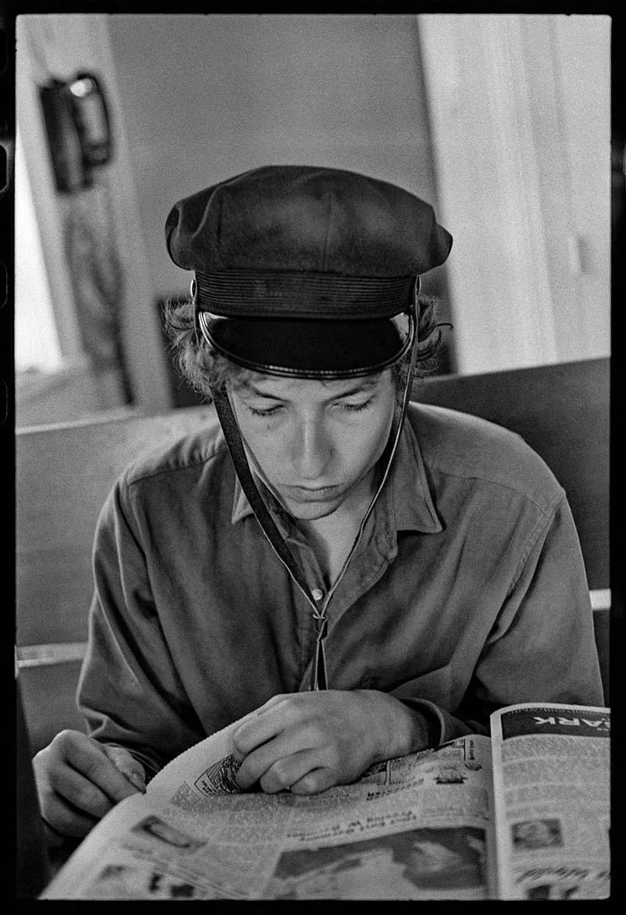 Bob Dylan, Reading Herald Tribune, Woodstock, NY, 1964