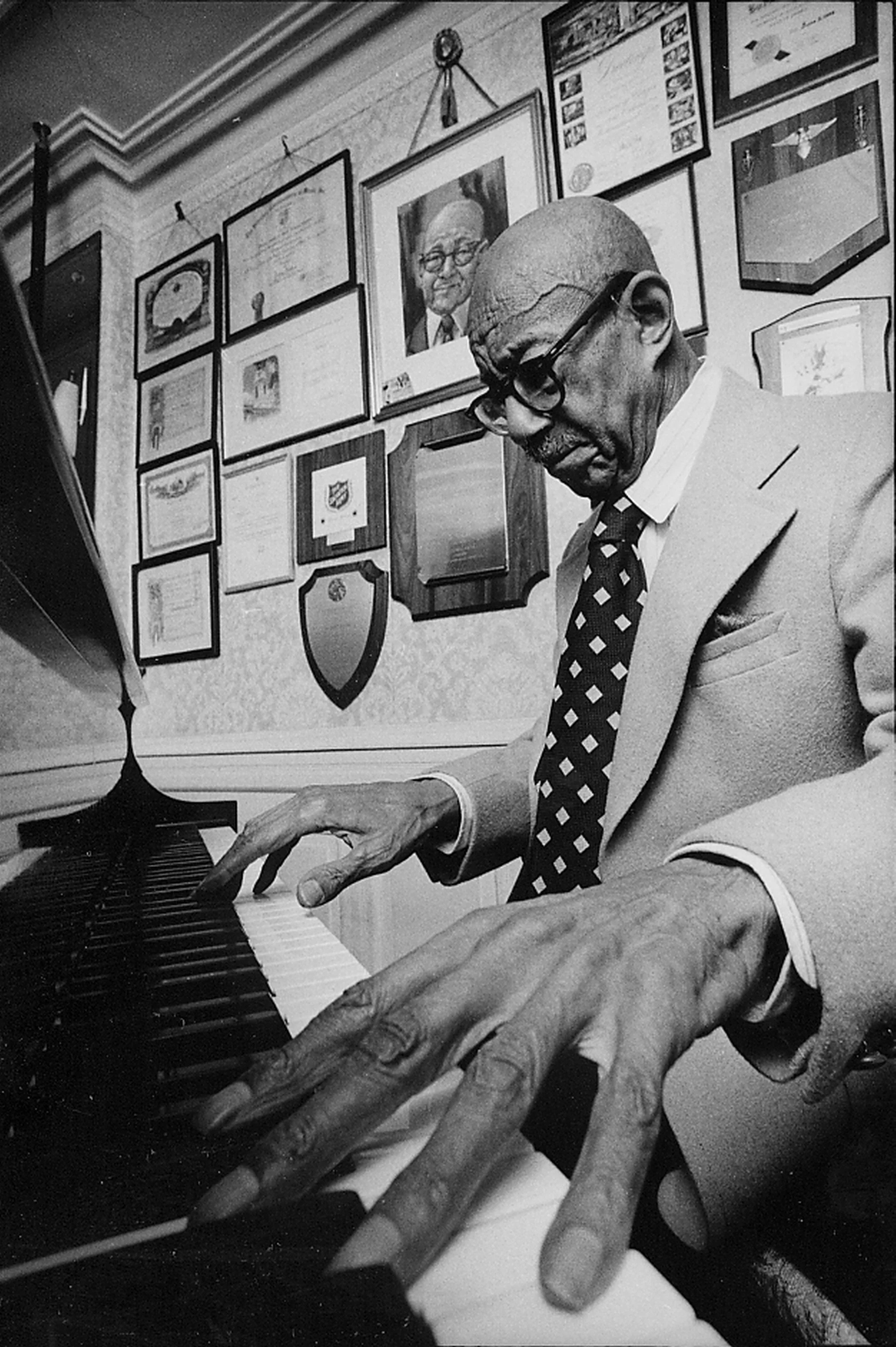 Eubie Blake, Playing Piano, 1976