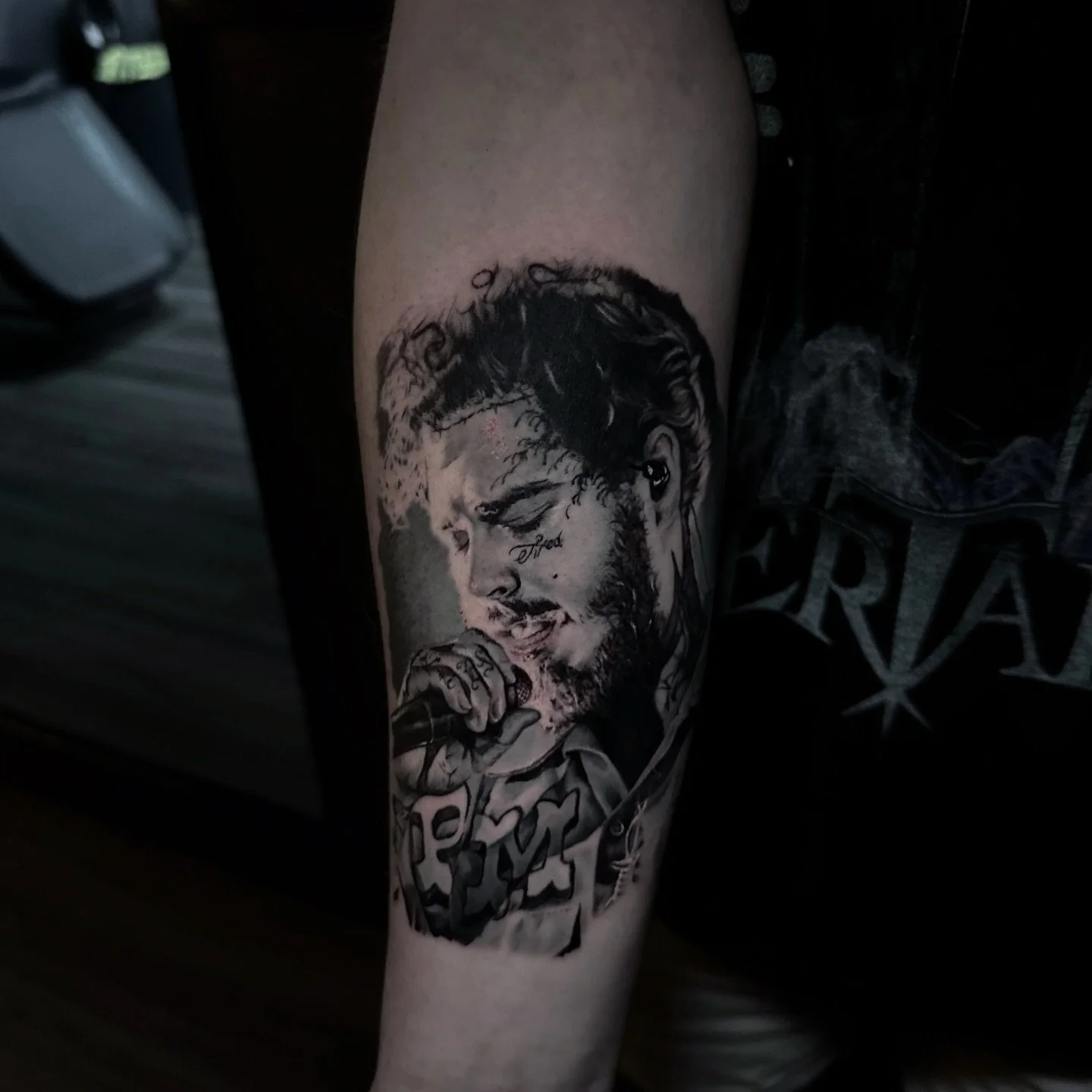 @postmalone portrait! Who&rsquo;s a musician you&rsquo;d get tattooed? 

Done using @inkjecta @inkjectapro @quantum_ink_uk @mothtattoosupplies @whitfieldstattooco @killerinktattoo @tattooarmourpro 

#postmalone #portraittattoo #realistictattoos #real