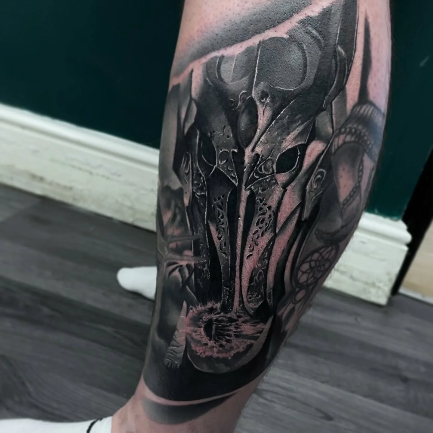 #sauron piece from some time ago. Doing the eye was especially fun! Which is your favourite Lord of the Rings? 

Done using @inkjecta @inkjectapro @quantum_ink_uk @butterluxe_uk @mothtattoosupplies @killerinktattoo @fraktaltattoosolutions @tattooarmo