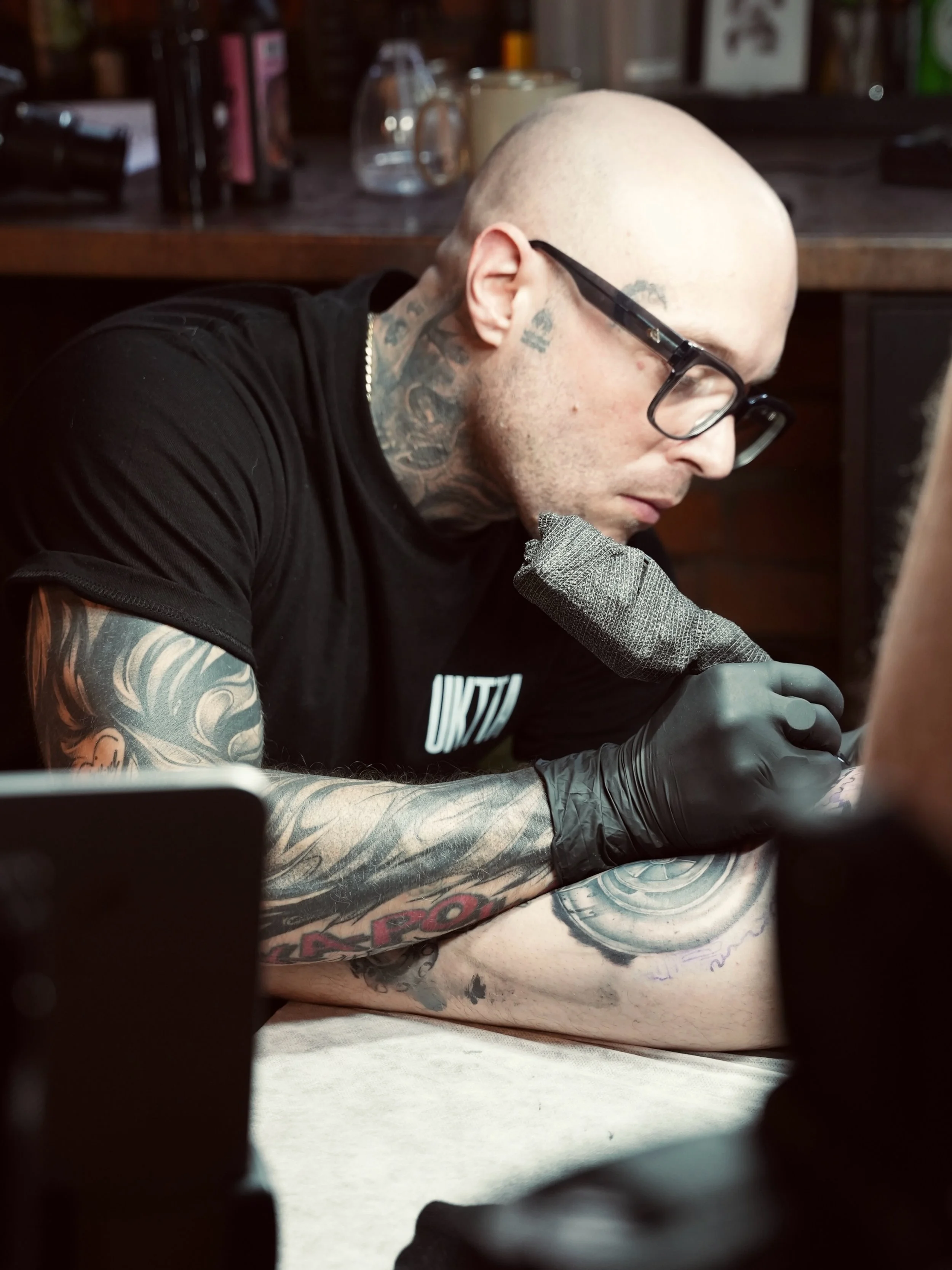 Finally, @northofwinter has some sex appeal! Link in the bio😂

📸 @alexbocatattoo 

@inkjecta @quantum_ink_uk @quantumtattooinks @mothtattoosupplies @wbjtattoo @butterluxe_uk @fraktaltattoosolutions @tattooarmourpro 

#tattoo #tattooartist #realisti